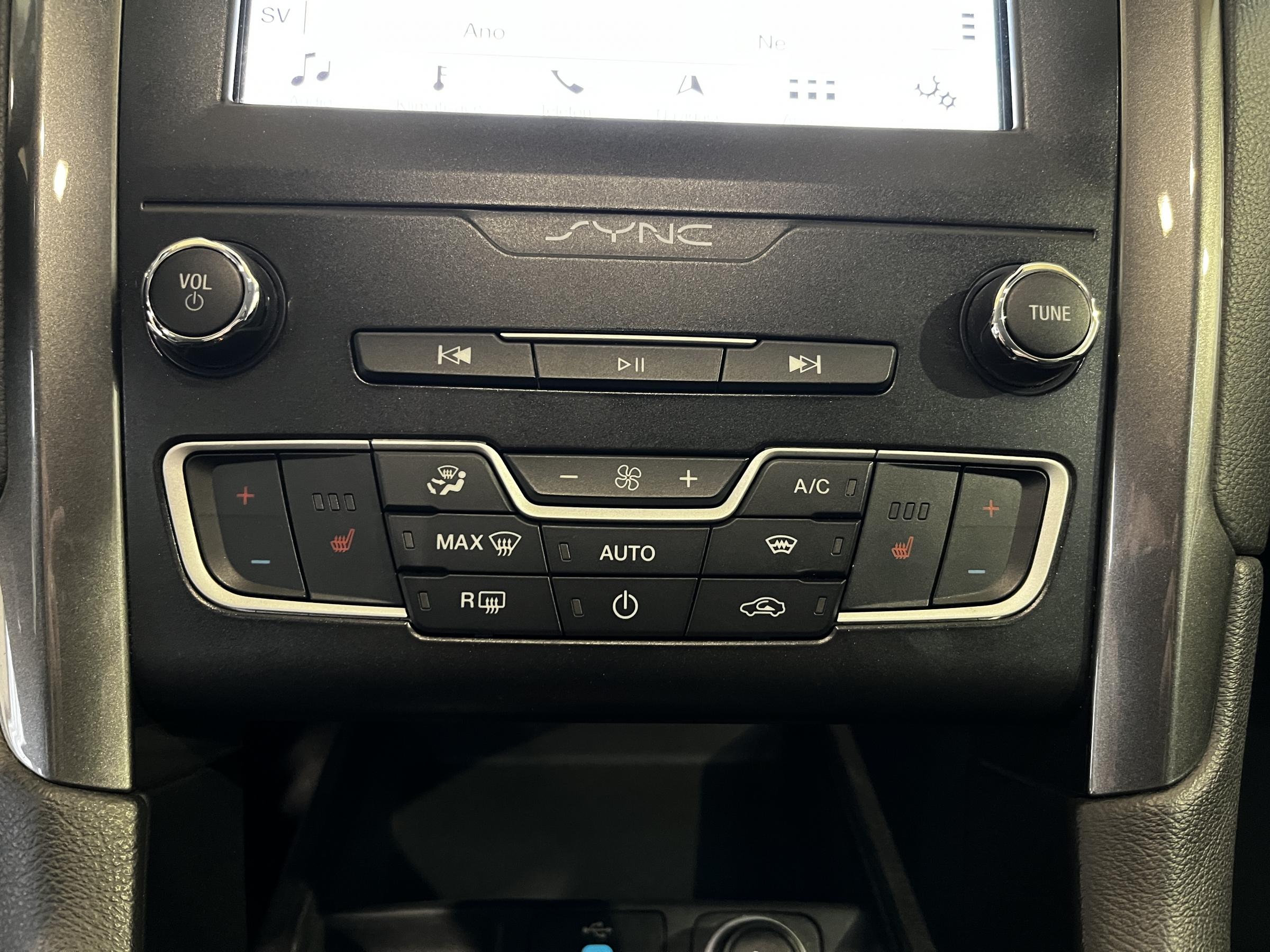 Ford Mondeo, 2019 - pohled č. 16