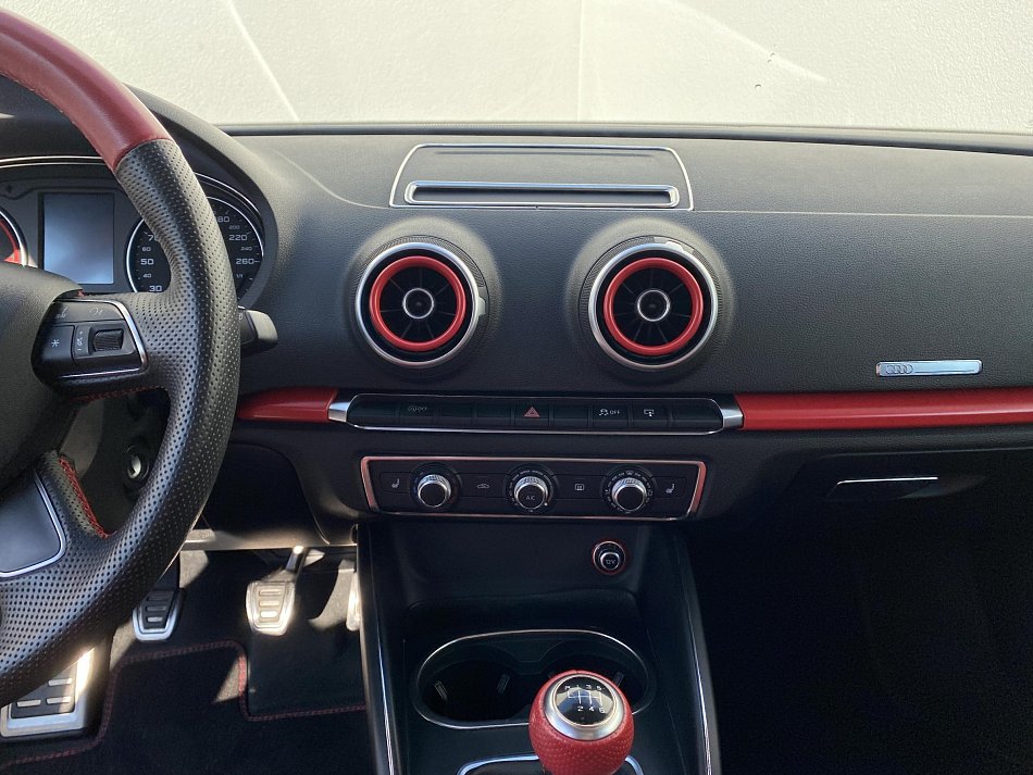 Audi A3 1.6TDi S-line