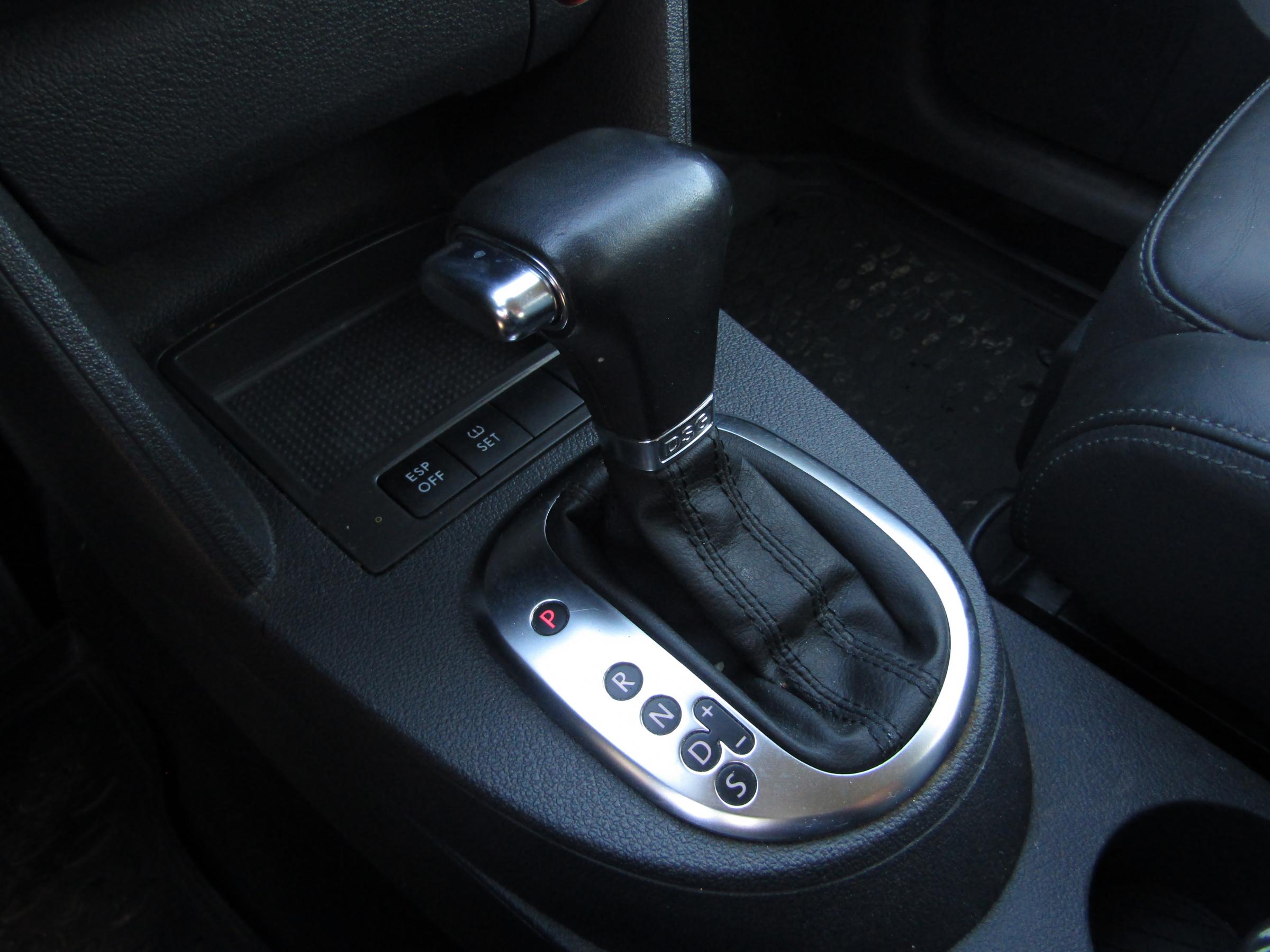 Volkswagen Touran, 2009 - pohled č. 17