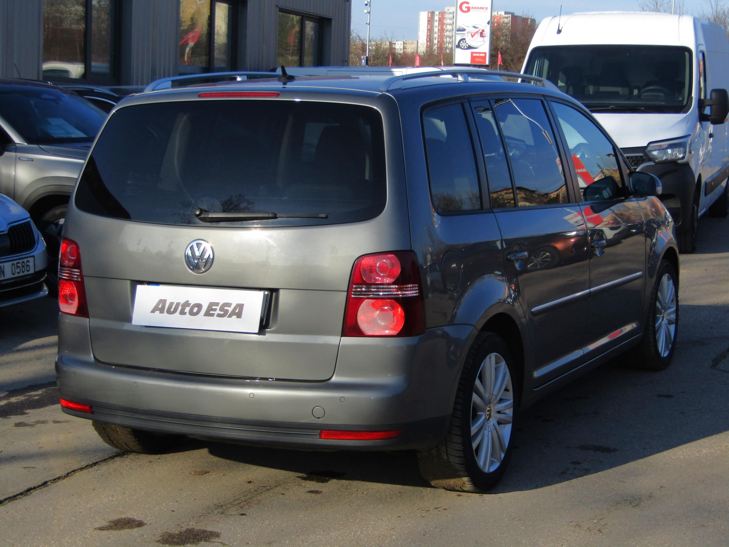 Volkswagen Touran, 2009 - pohled č. 4
