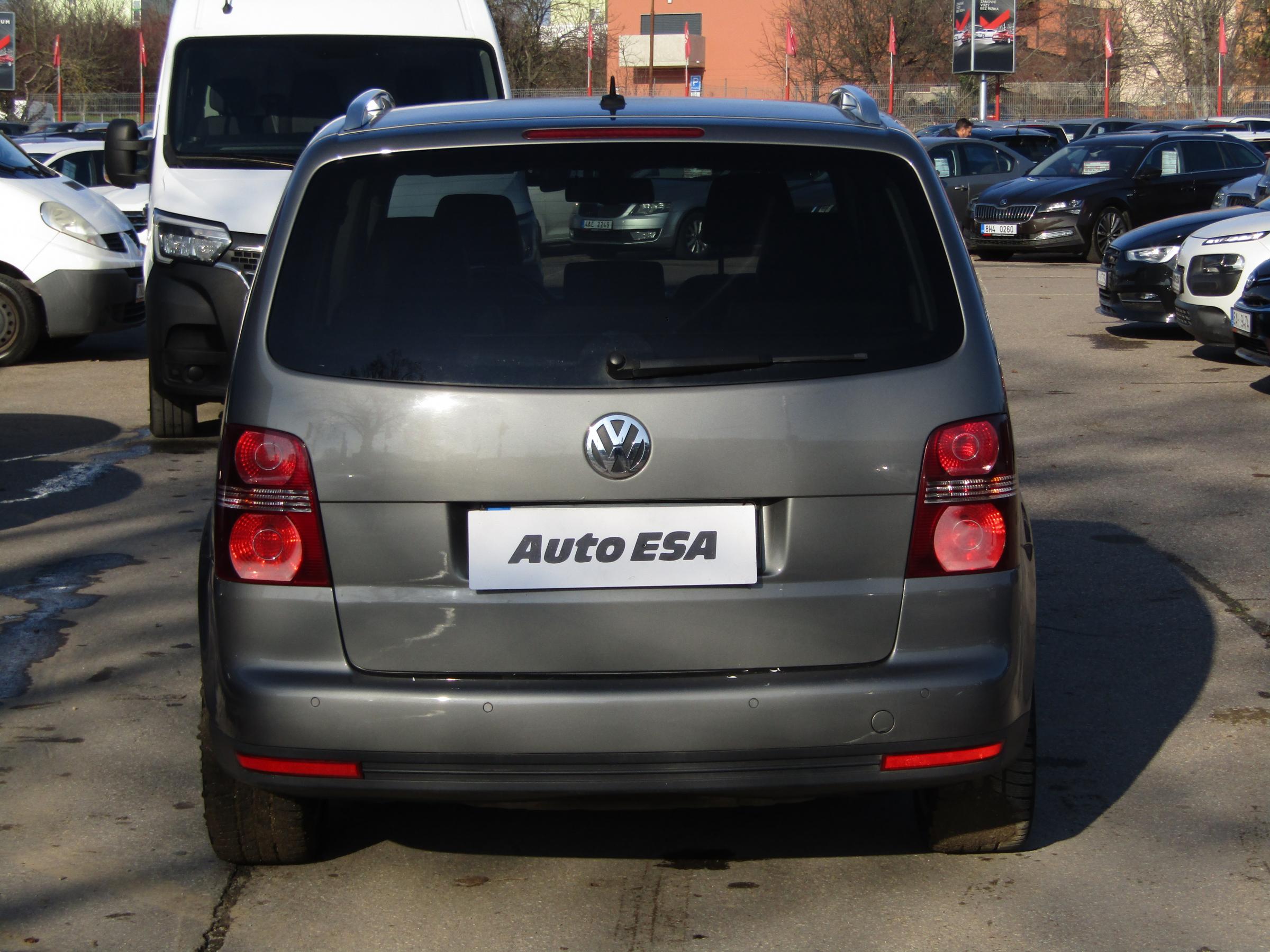 Volkswagen Touran, 2009 - pohled č. 5