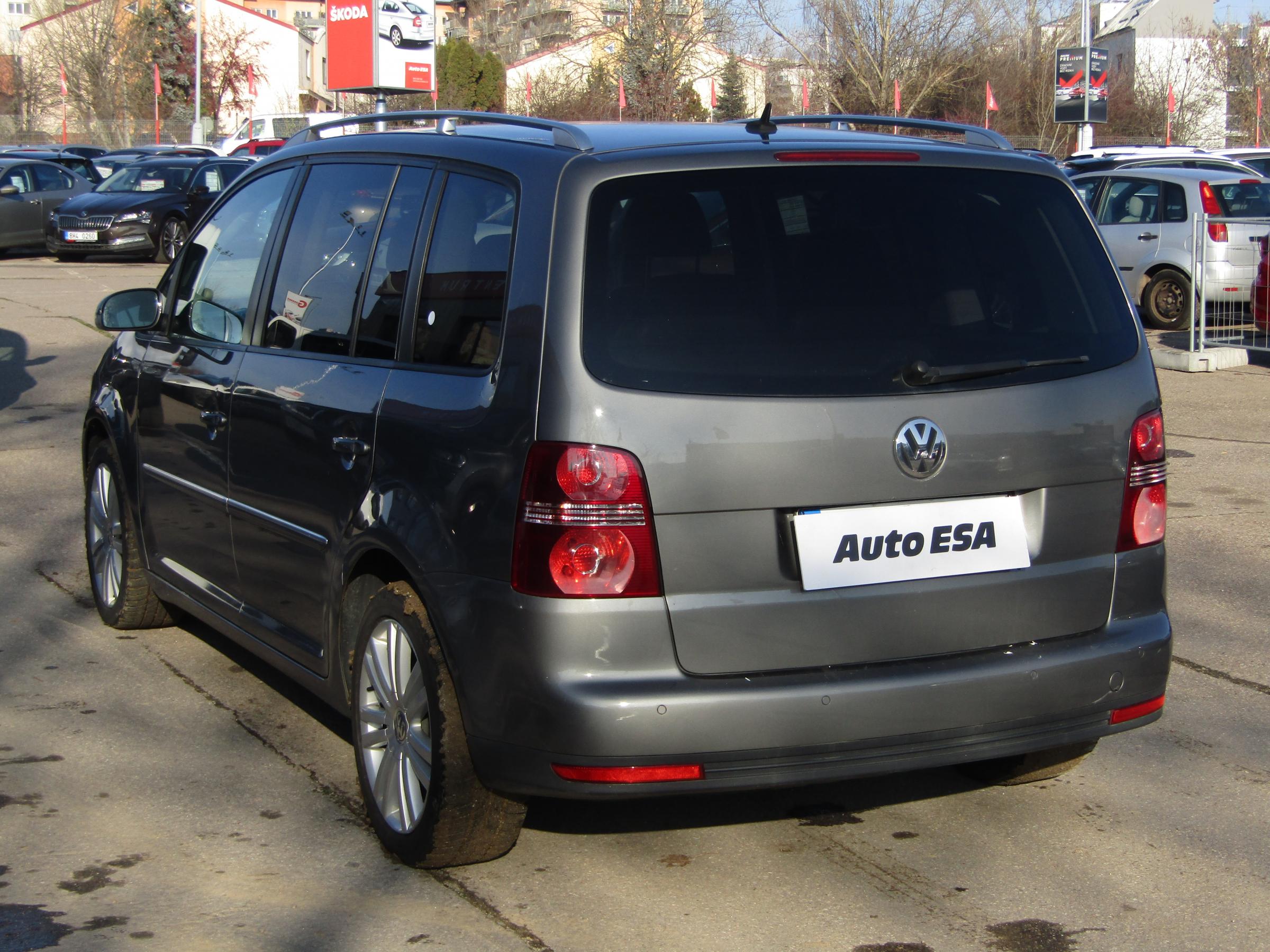 Volkswagen Touran, 2009 - pohled č. 6