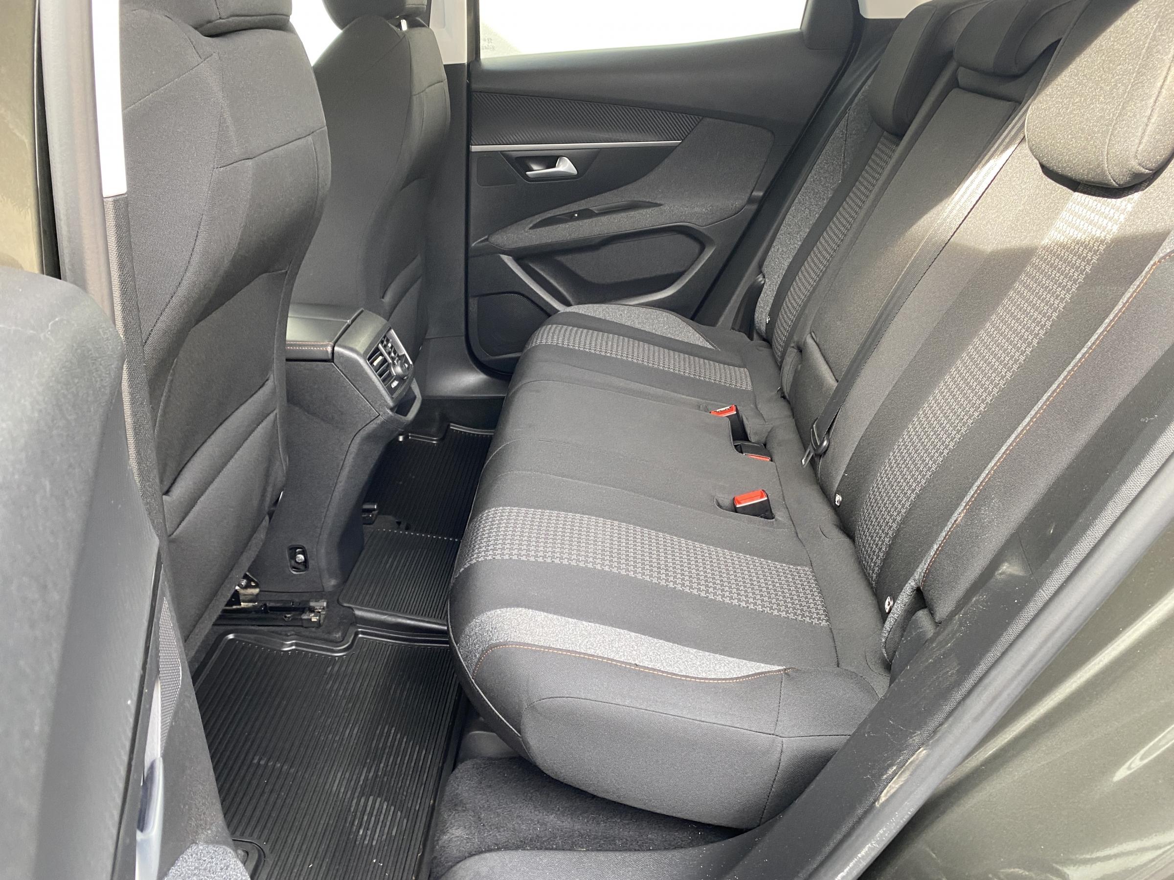 Peugeot 3008, 2018 - pohled č. 10