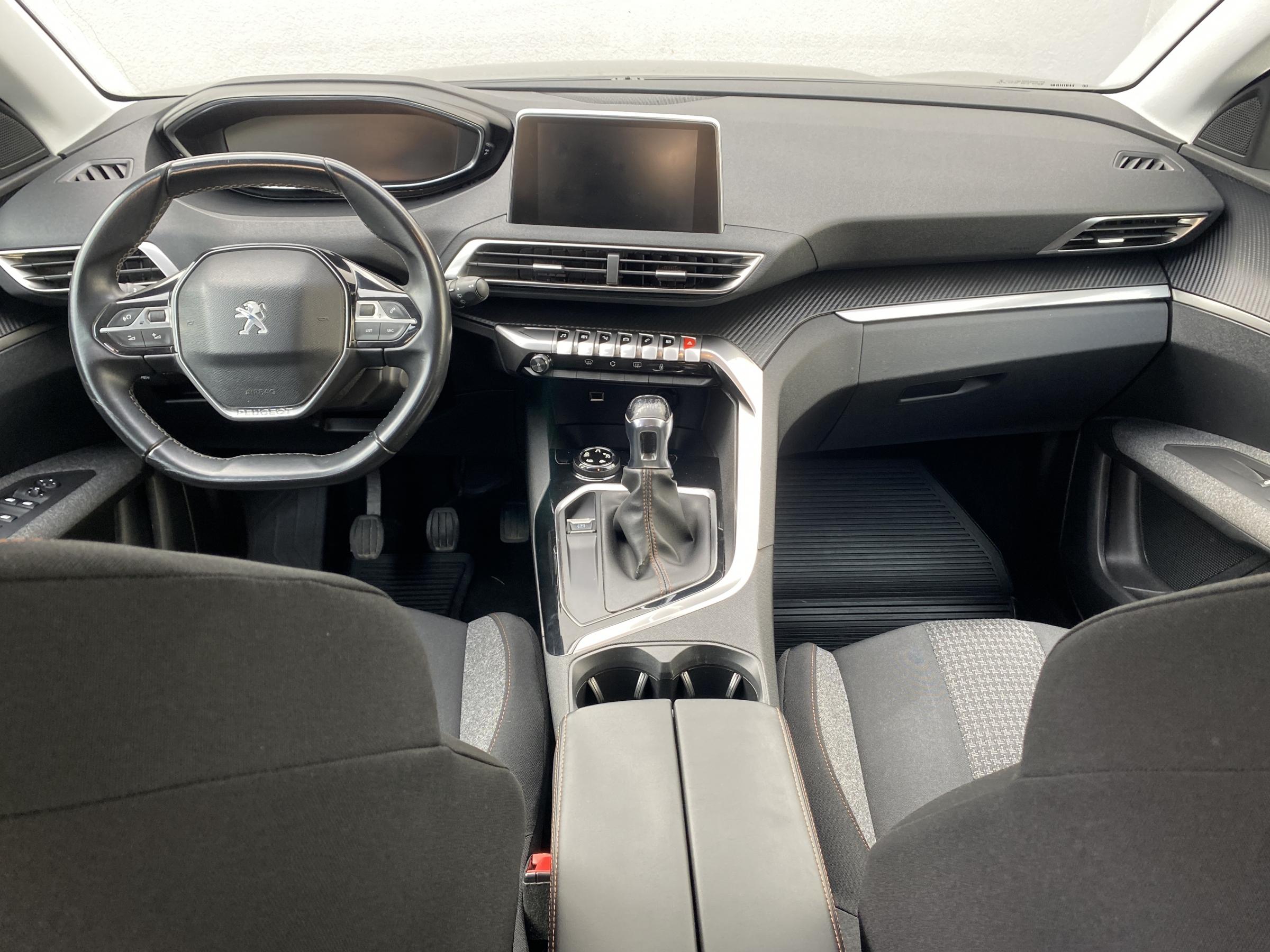 Peugeot 3008, 2018 - pohled č. 8