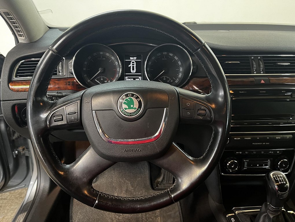 Škoda Superb II 2.0 TDi 