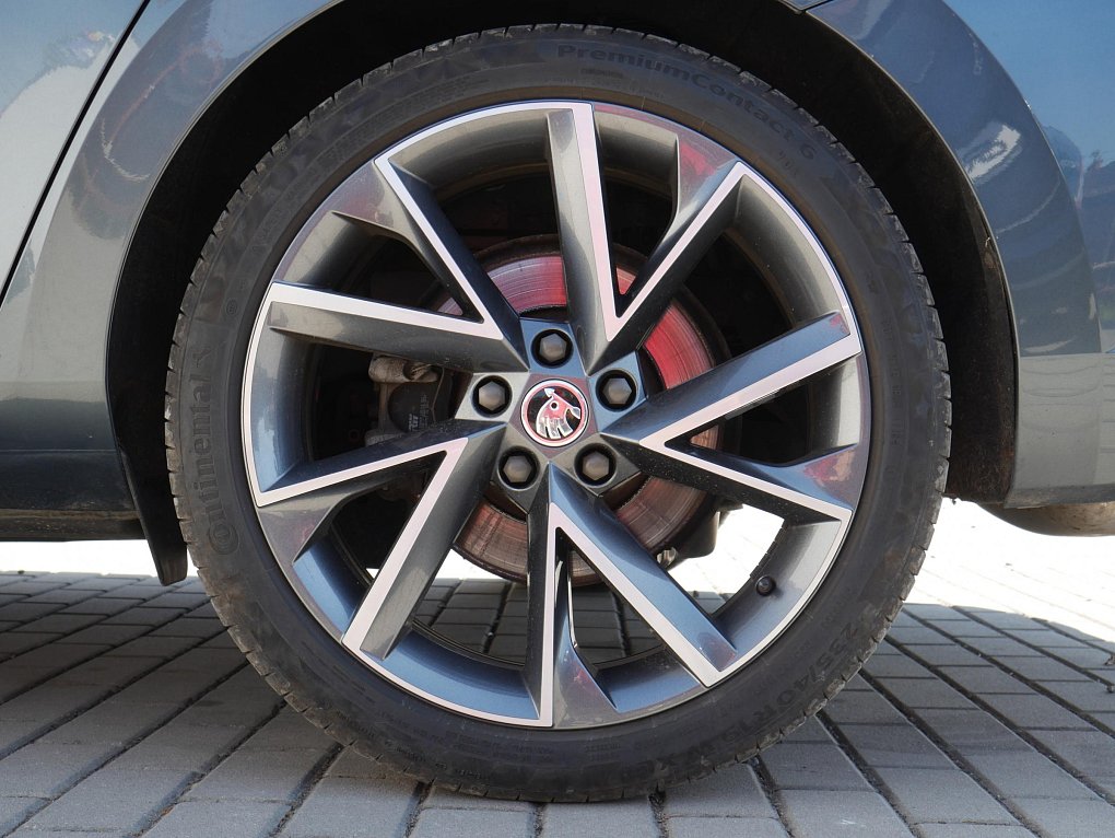 Škoda Superb III 2.0TDI Ambition