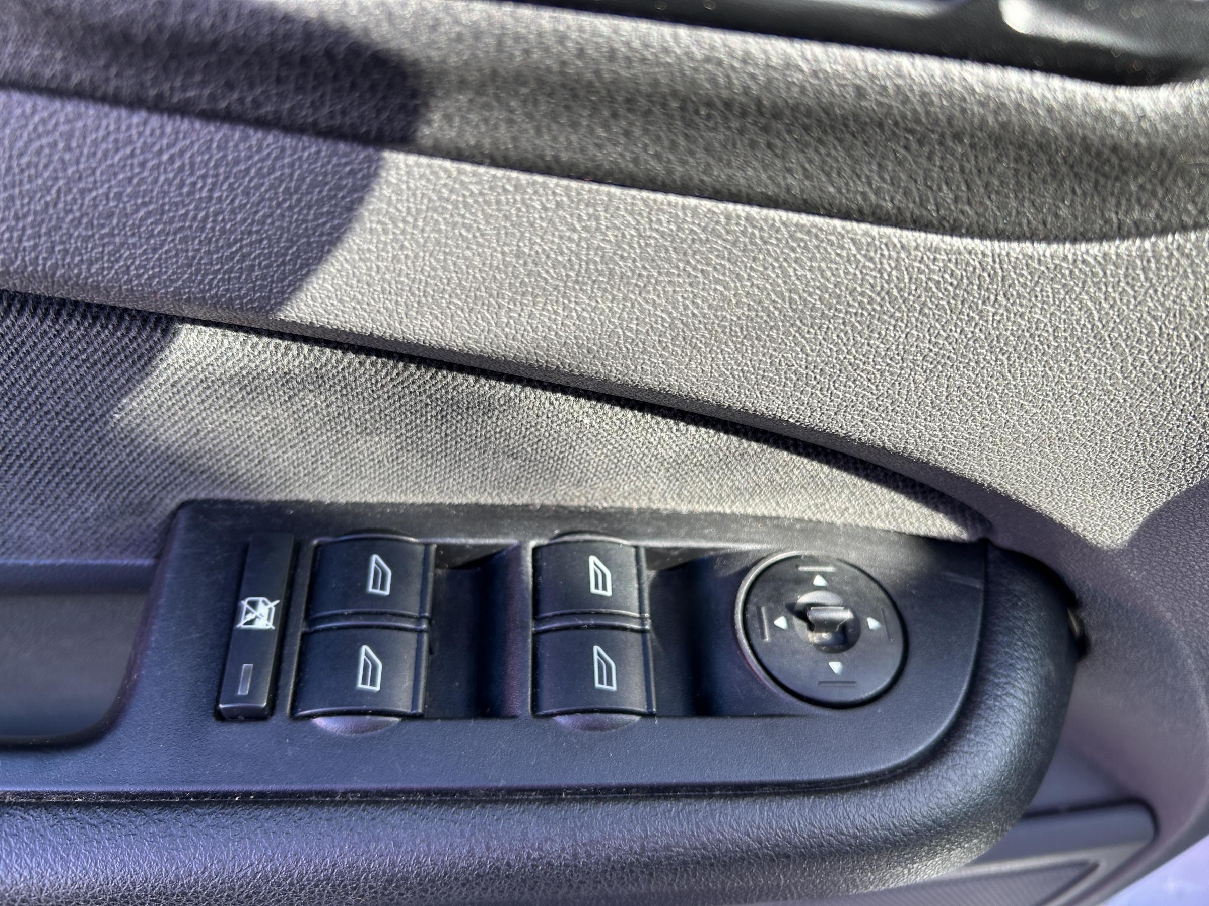 Ford Focus, 2005 - pohled č. 11