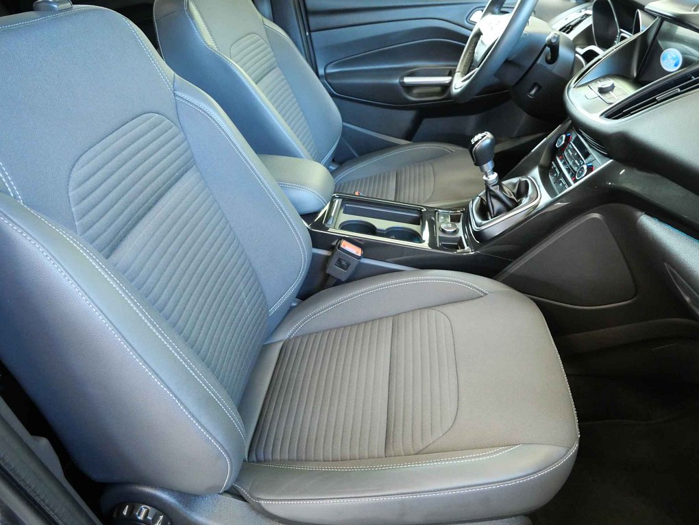 Ford Kuga 1.5EB 