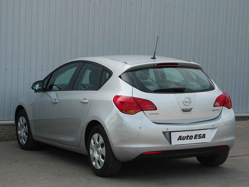 Opel Astra 1.4 i 
