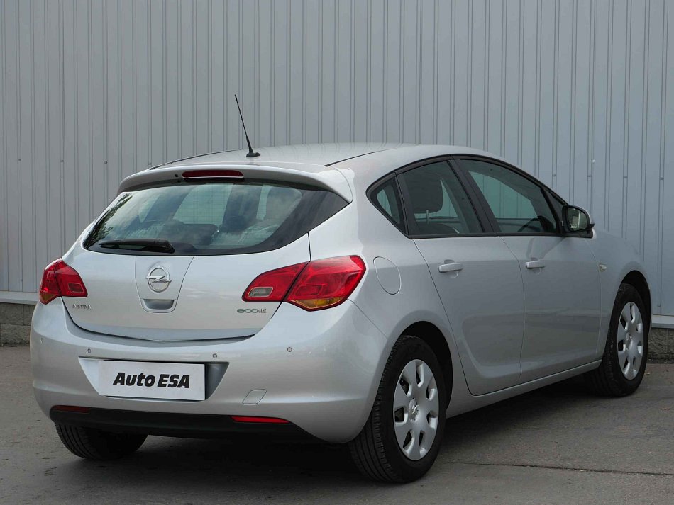 Opel Astra 1.4 i 
