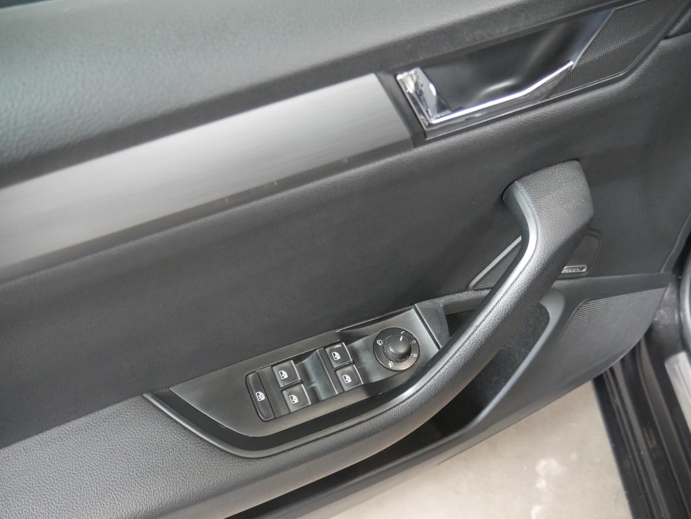 Škoda Superb III, 2016 - pohled č. 14