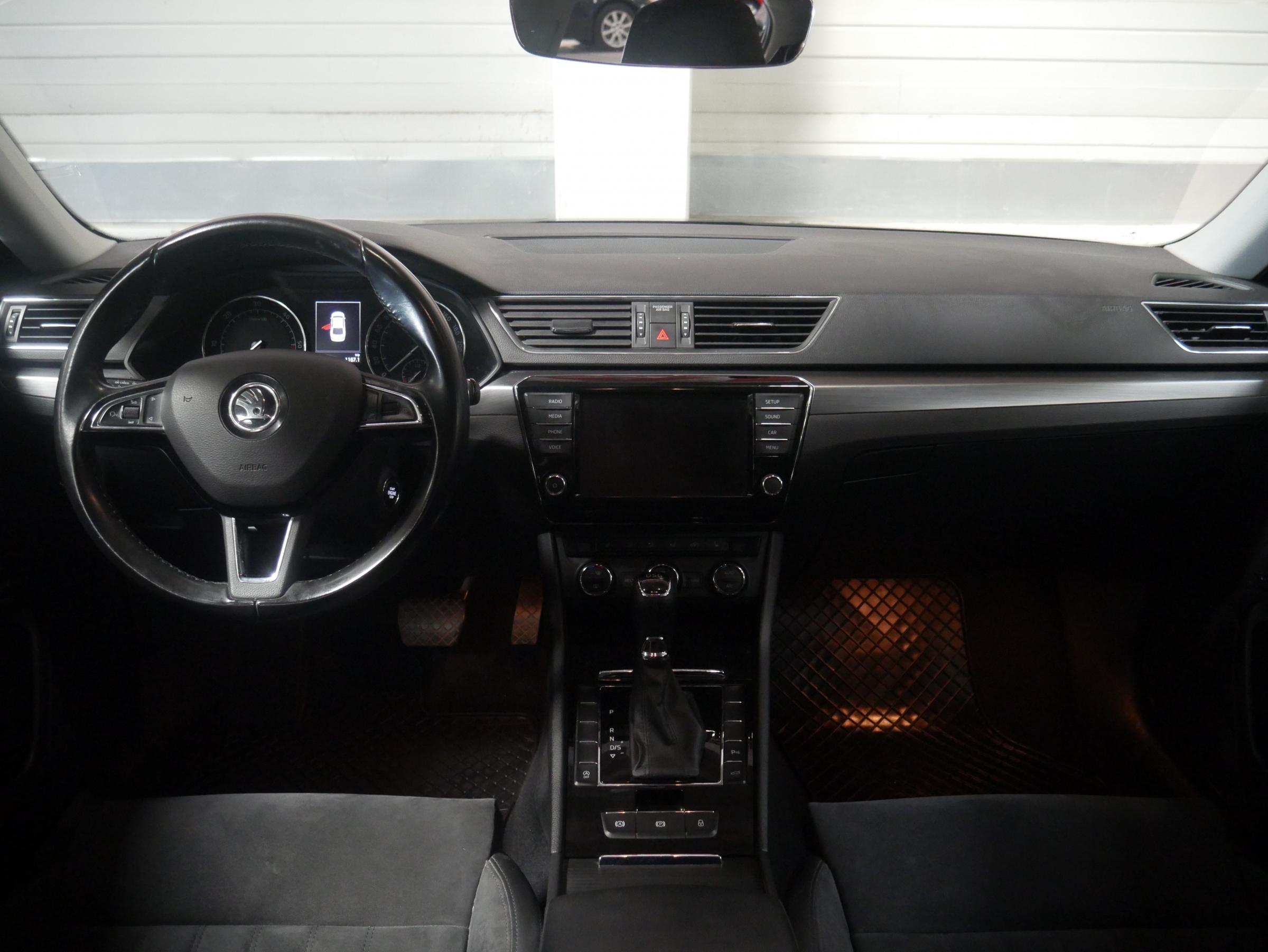 Škoda Superb III, 2016 - pohled č. 8