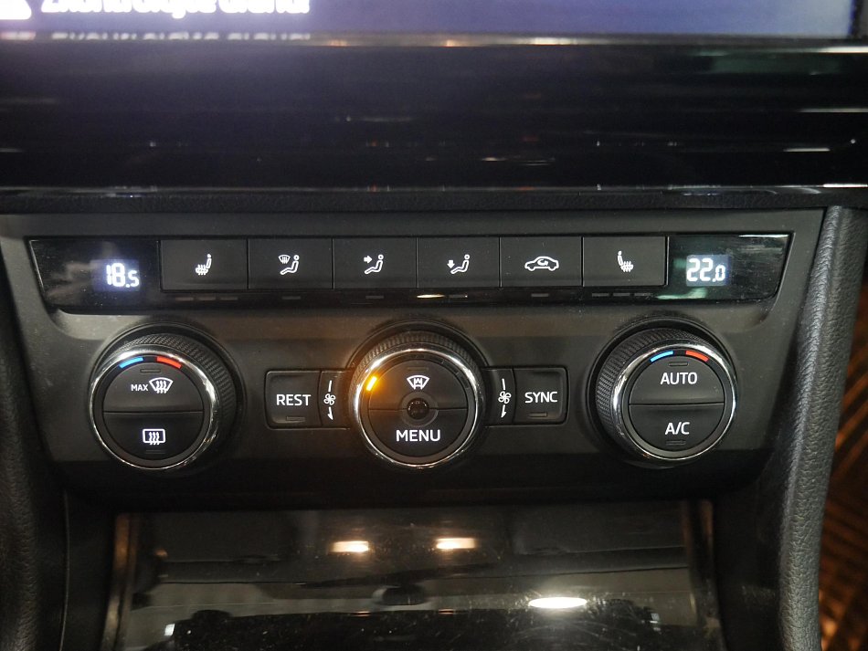 Škoda Superb III 2.0 TDi Style