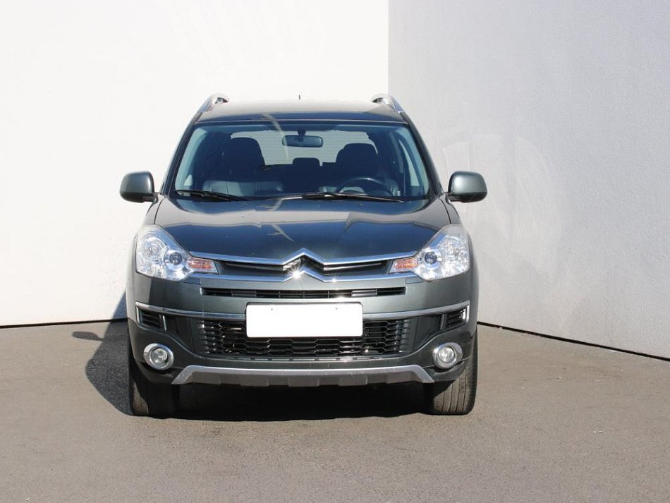 Citroën C-Crosser 2.2 HDi Exclusiv 4x4,7 míst