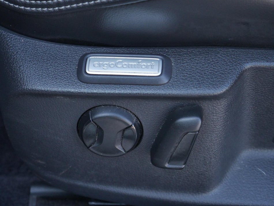 Volkswagen Passat 2.0 TDi R-Line