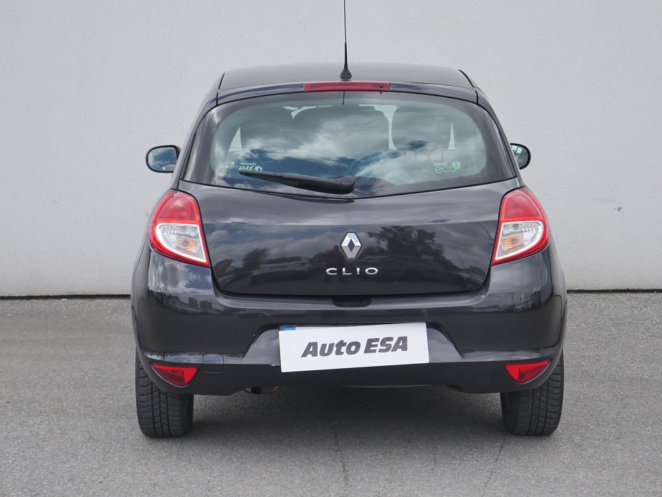 Renault Clio 1.2i 