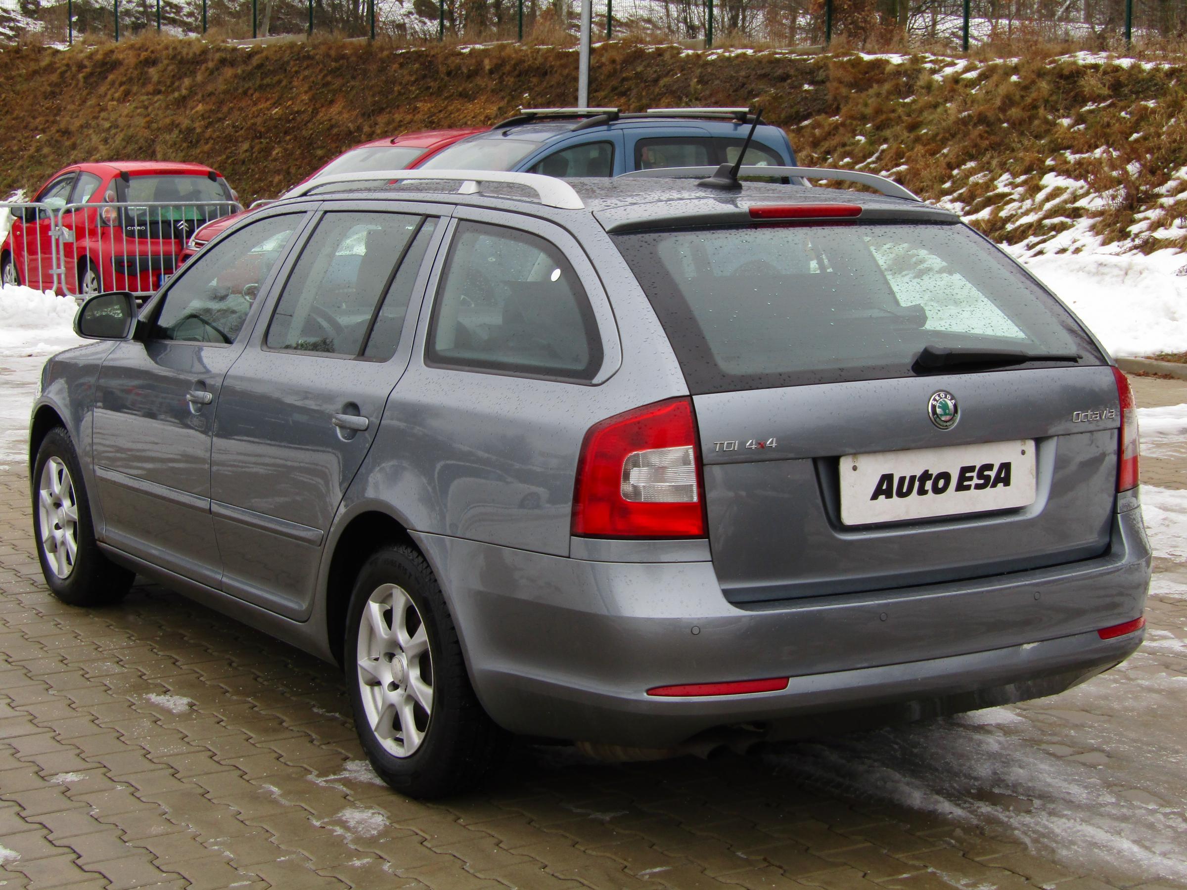 Škoda Octavia II, 2013 - pohled č. 6