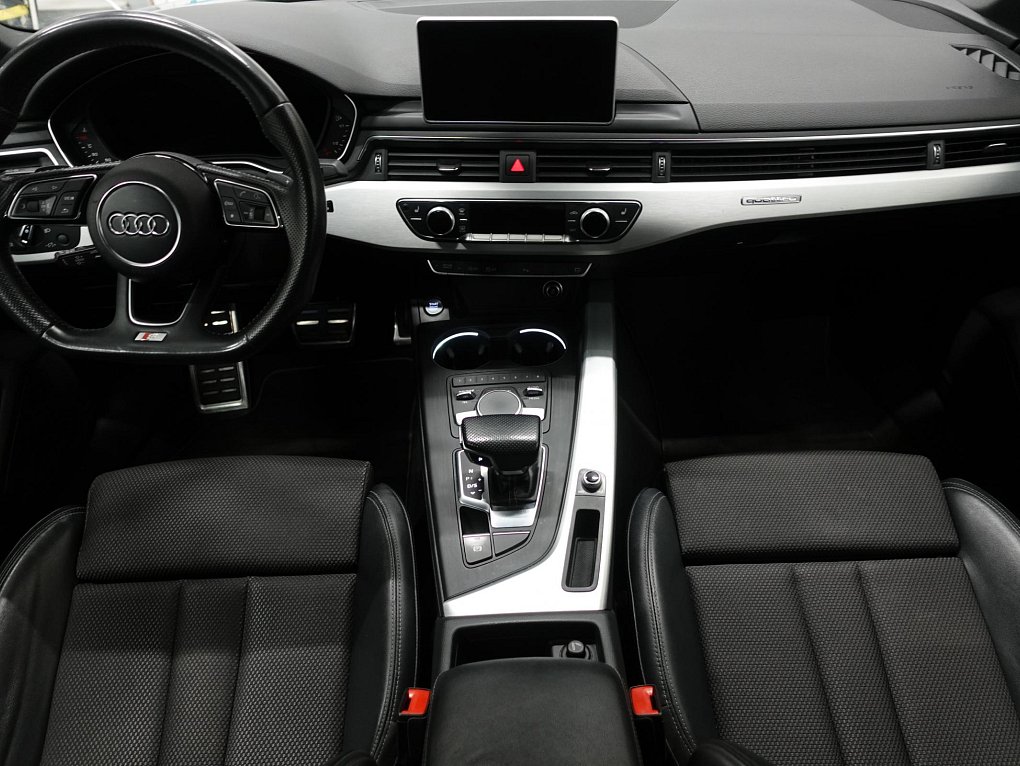 Audi A4 3.0TDI  Quattro