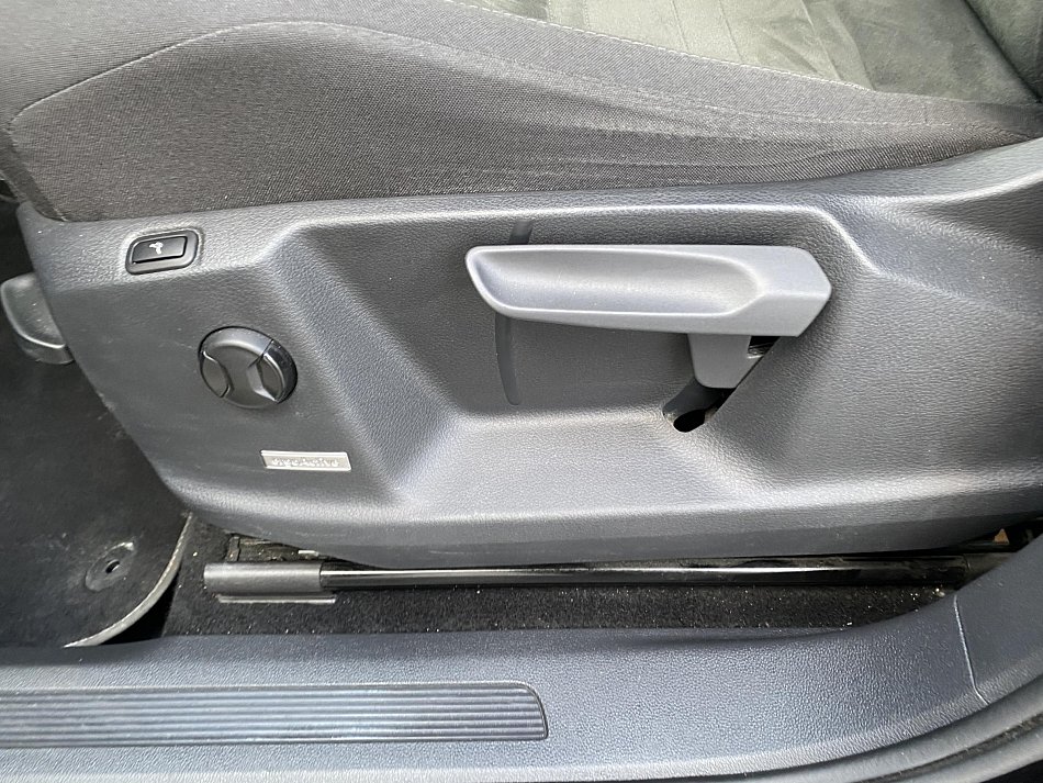 Volkswagen Touran 2.0 TDi Comfortline