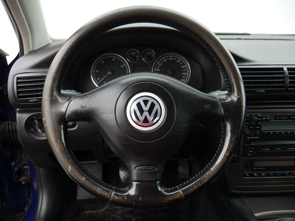 Volkswagen Passat 1.9 TDi 