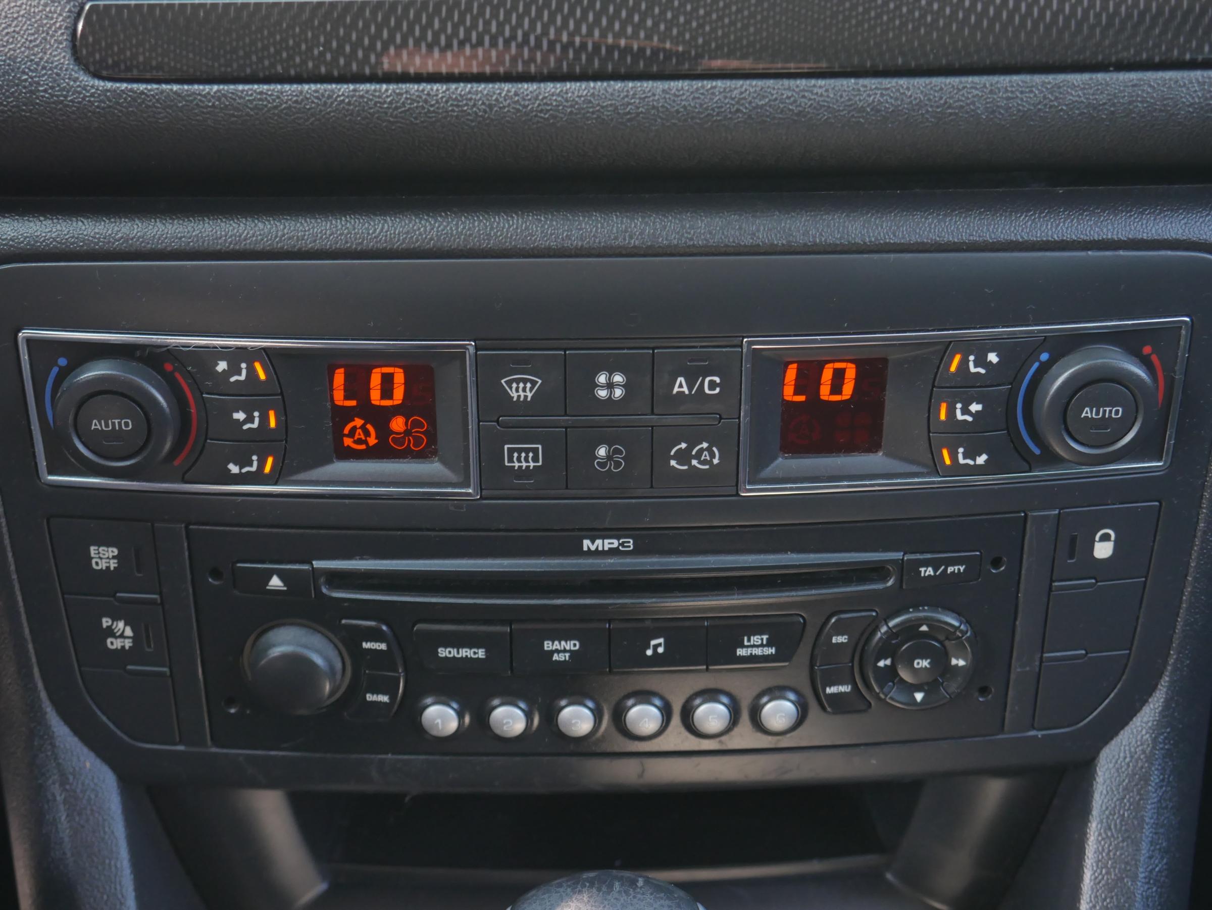 Citroën C5, 2009 - pohled č. 16