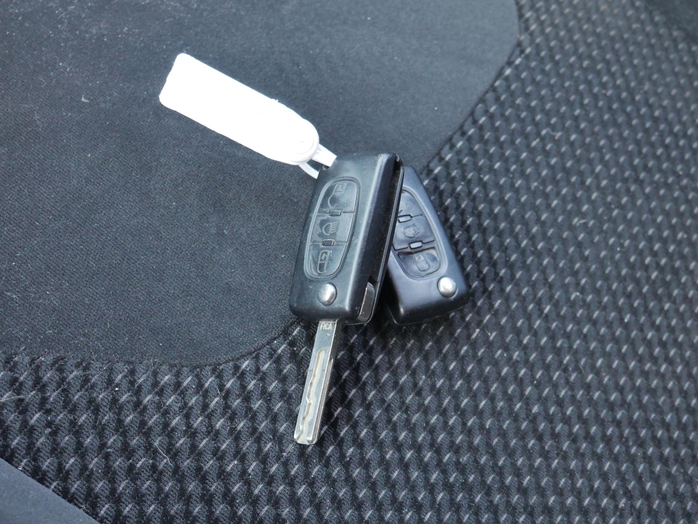 Citroën C5, 2009 - pohled č. 21