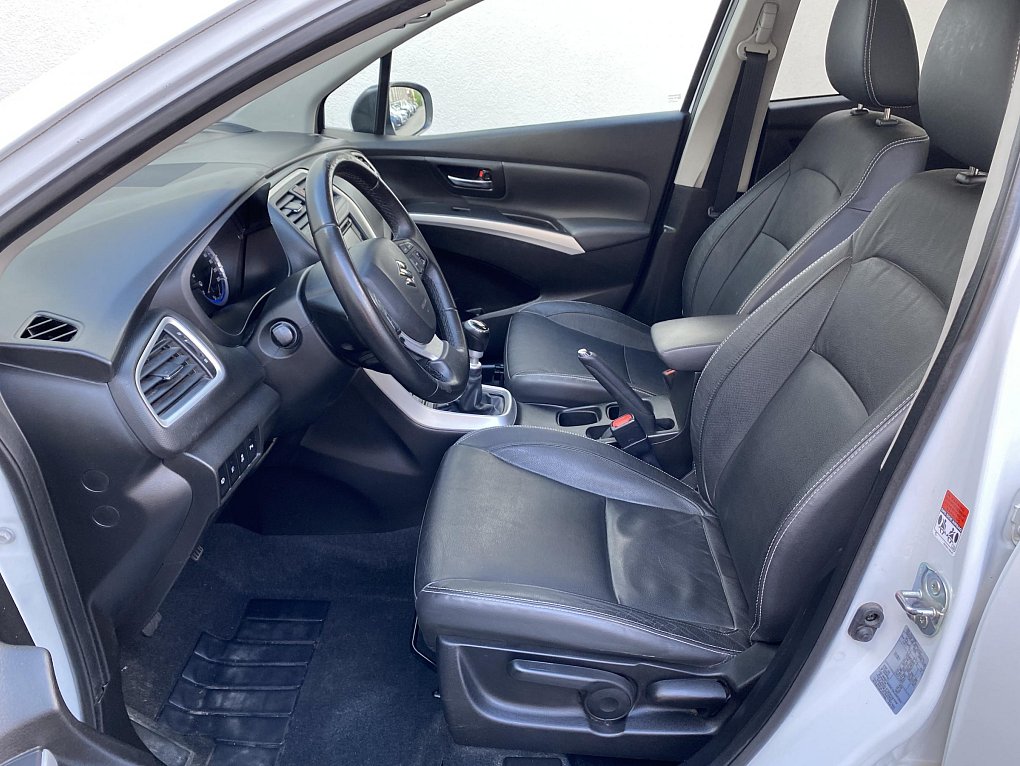 Suzuki S-Cross 1.6 DDiS Style