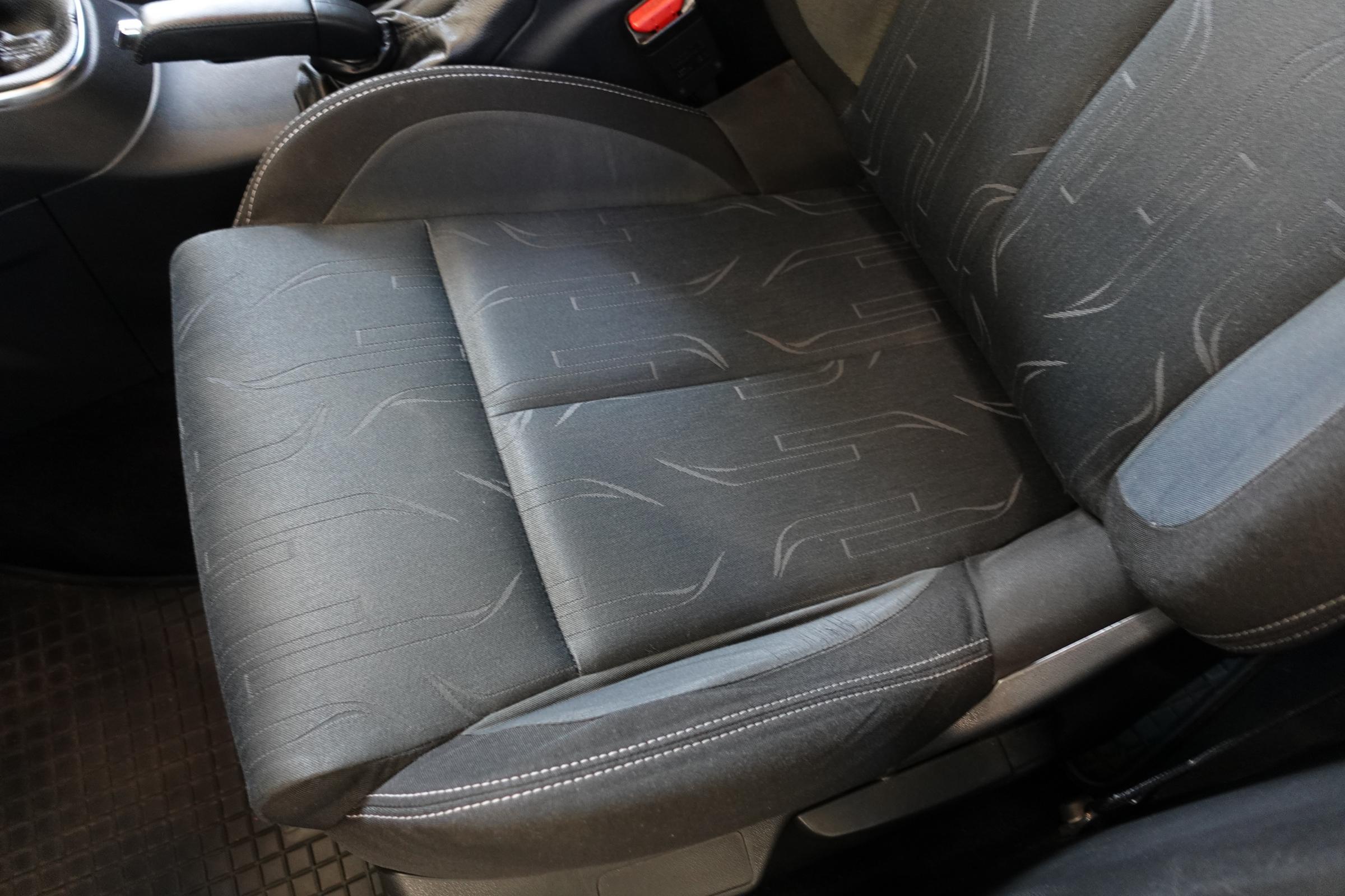 Citroën C4, 2012 - pohled č. 10