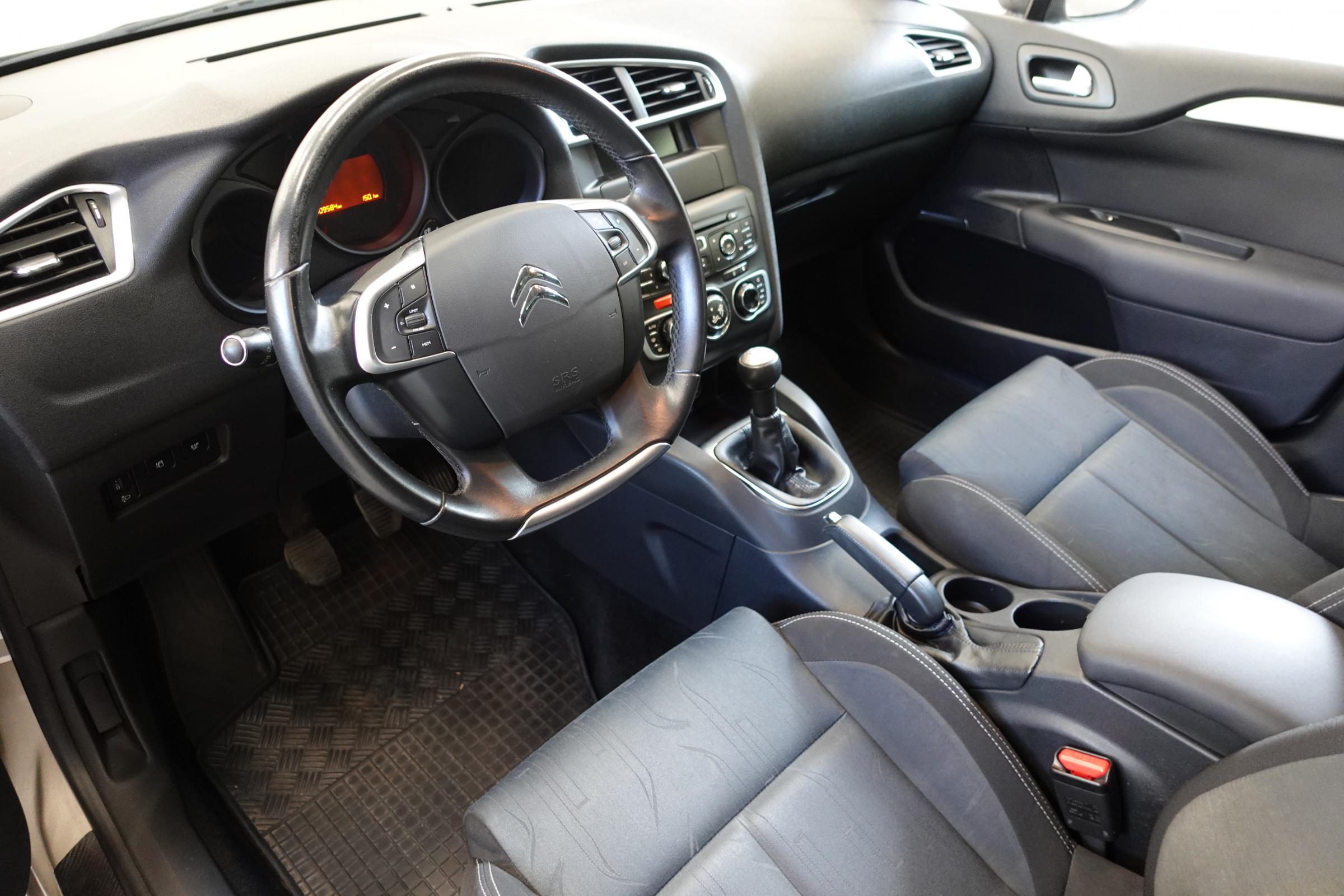 Citroën C4, 2012 - pohled č. 19