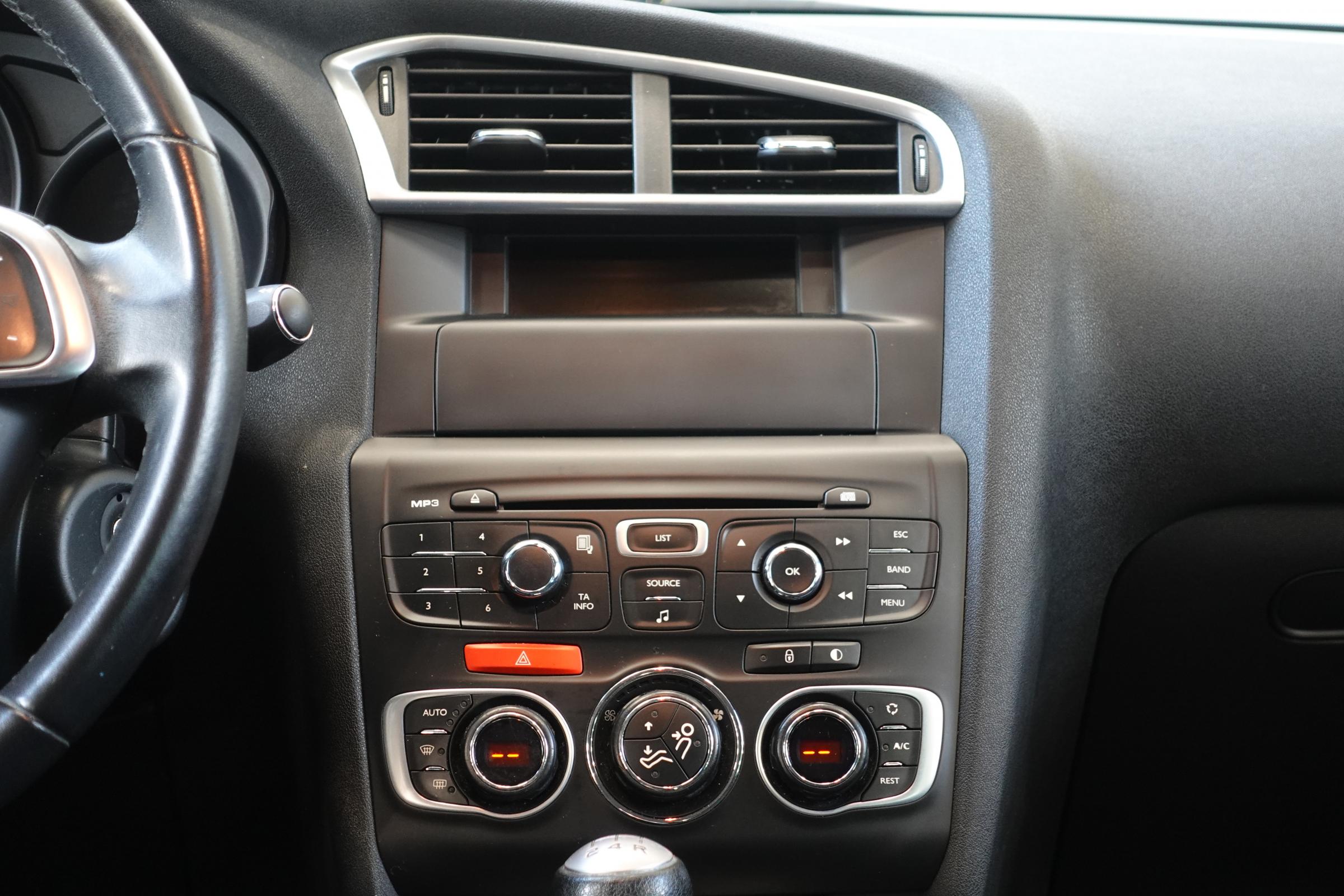 Citroën C4, 2012 - pohled č. 9