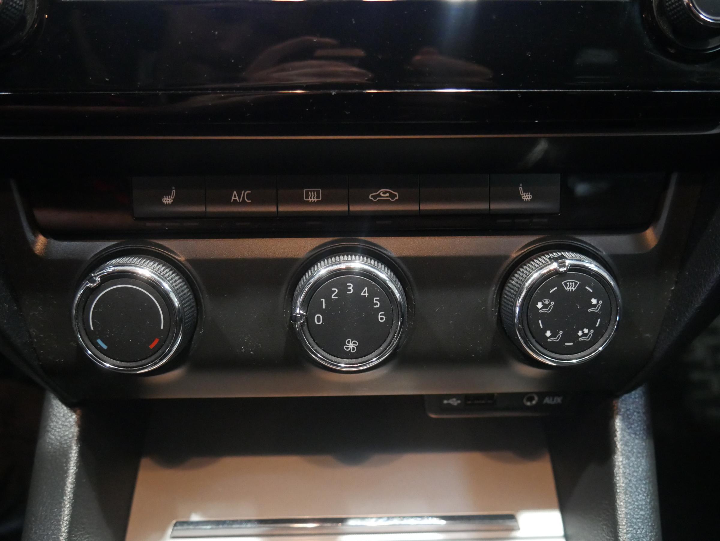 Škoda Octavia III, 2015 - pohled č. 20