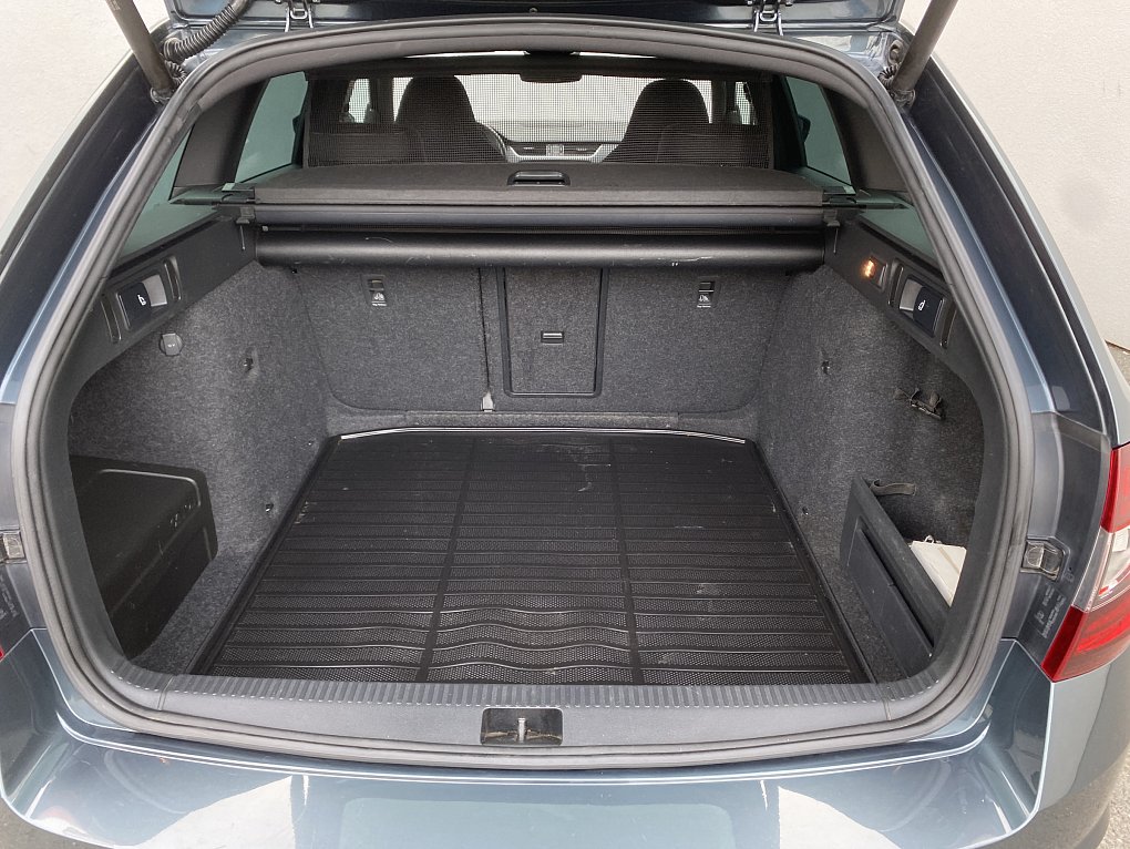 Škoda Octavia III 2.0TDi RS