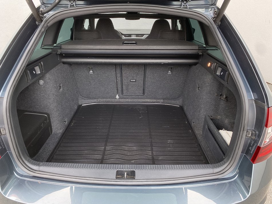 Škoda Octavia III 2.0TDi RS