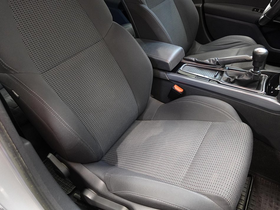 Peugeot 508 2.0 HDi Active SW