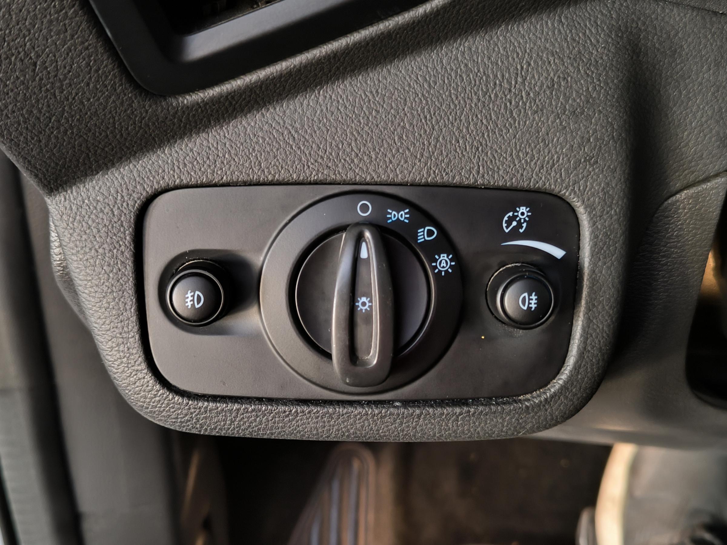 Ford Kuga, 2016 - pohled č. 16