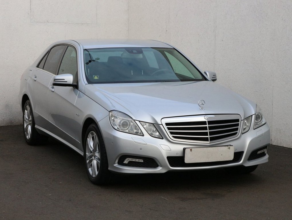 Mercedes-Benz Třída E 2.0D Avantgarde e220