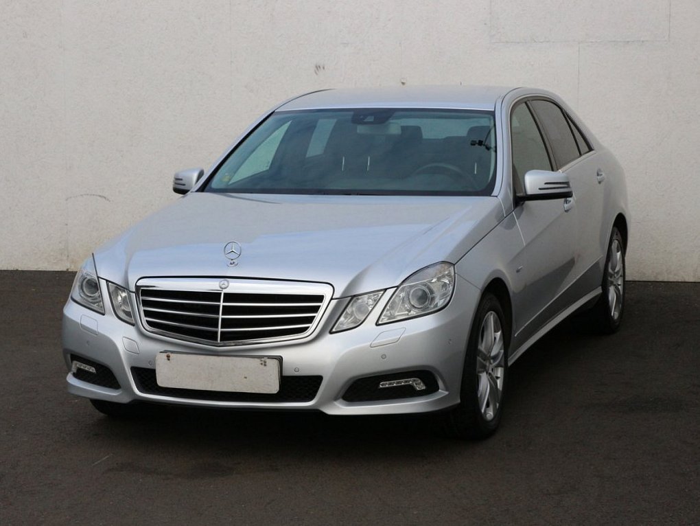 Mercedes-Benz Třída E 2.0D Avantgarde e220