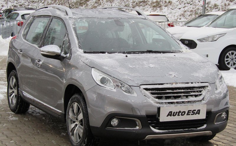Peugeot 2008 1.2 e-THP Allure