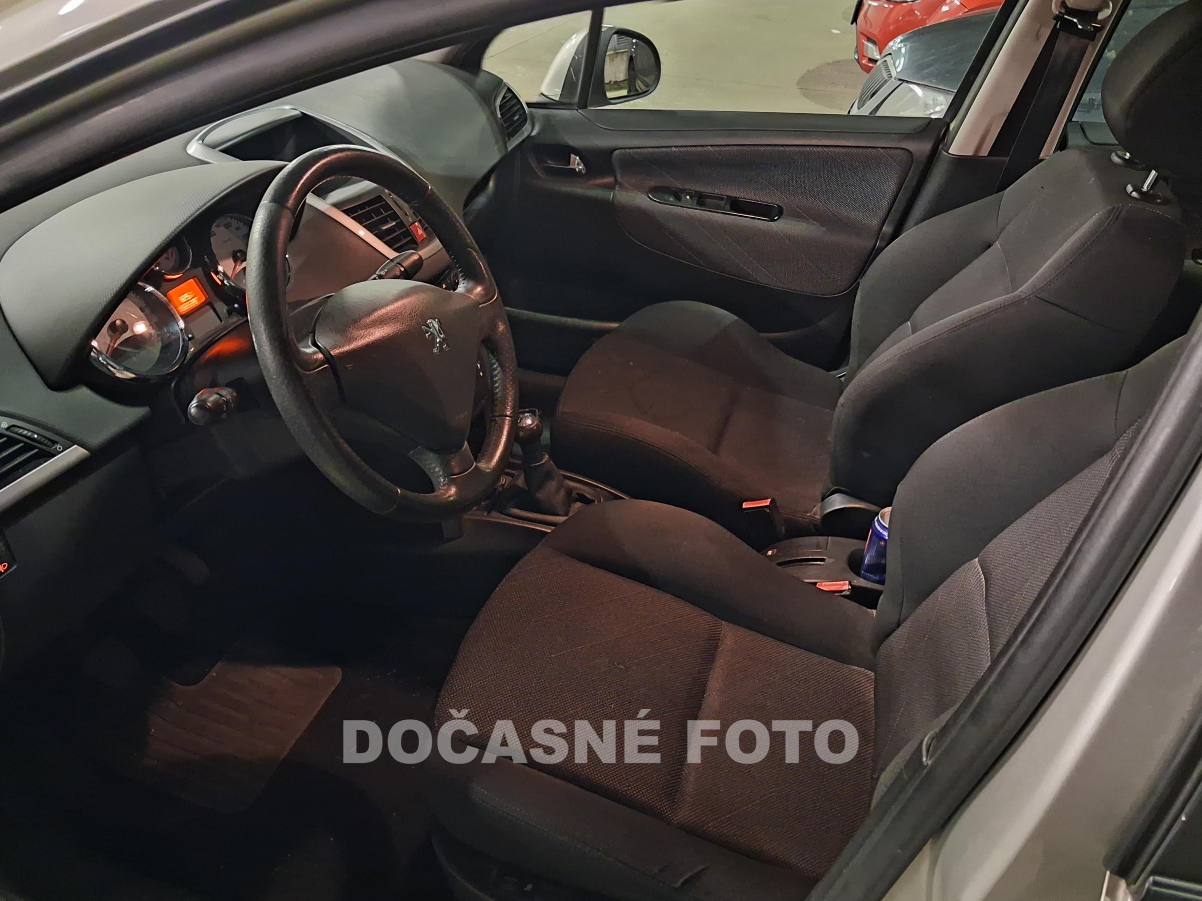 Peugeot 207, 2009 - pohled č. 3