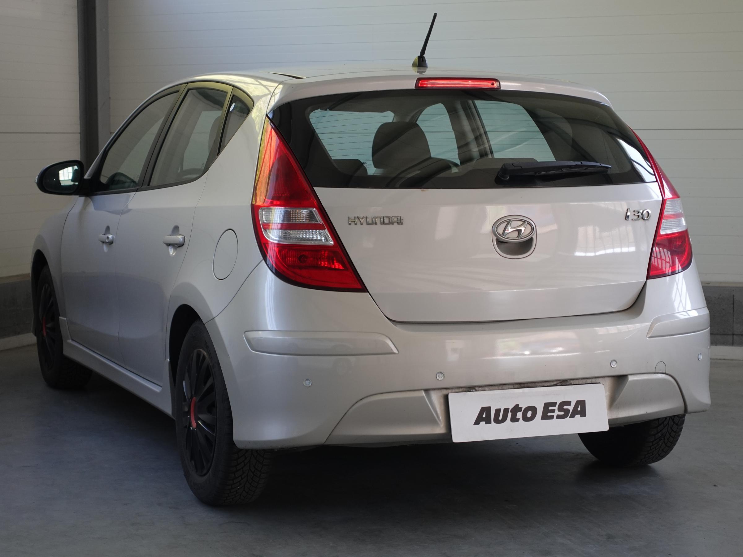 Hyundai i30, 2011 - pohled č. 6