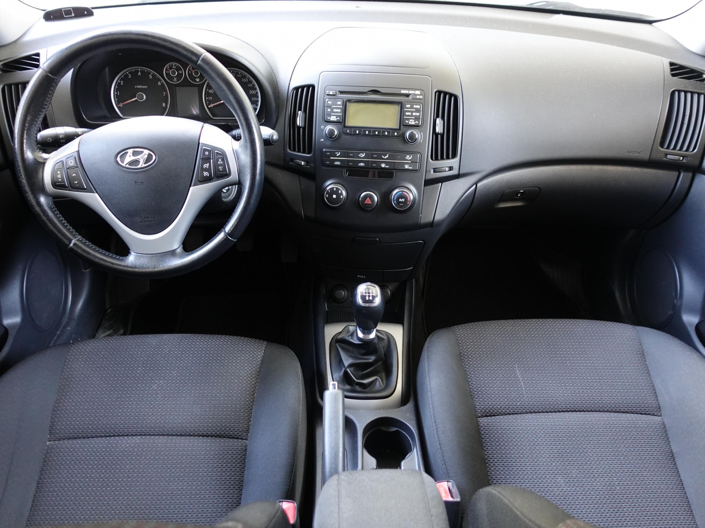 Hyundai i30, 2011 - pohled č. 8