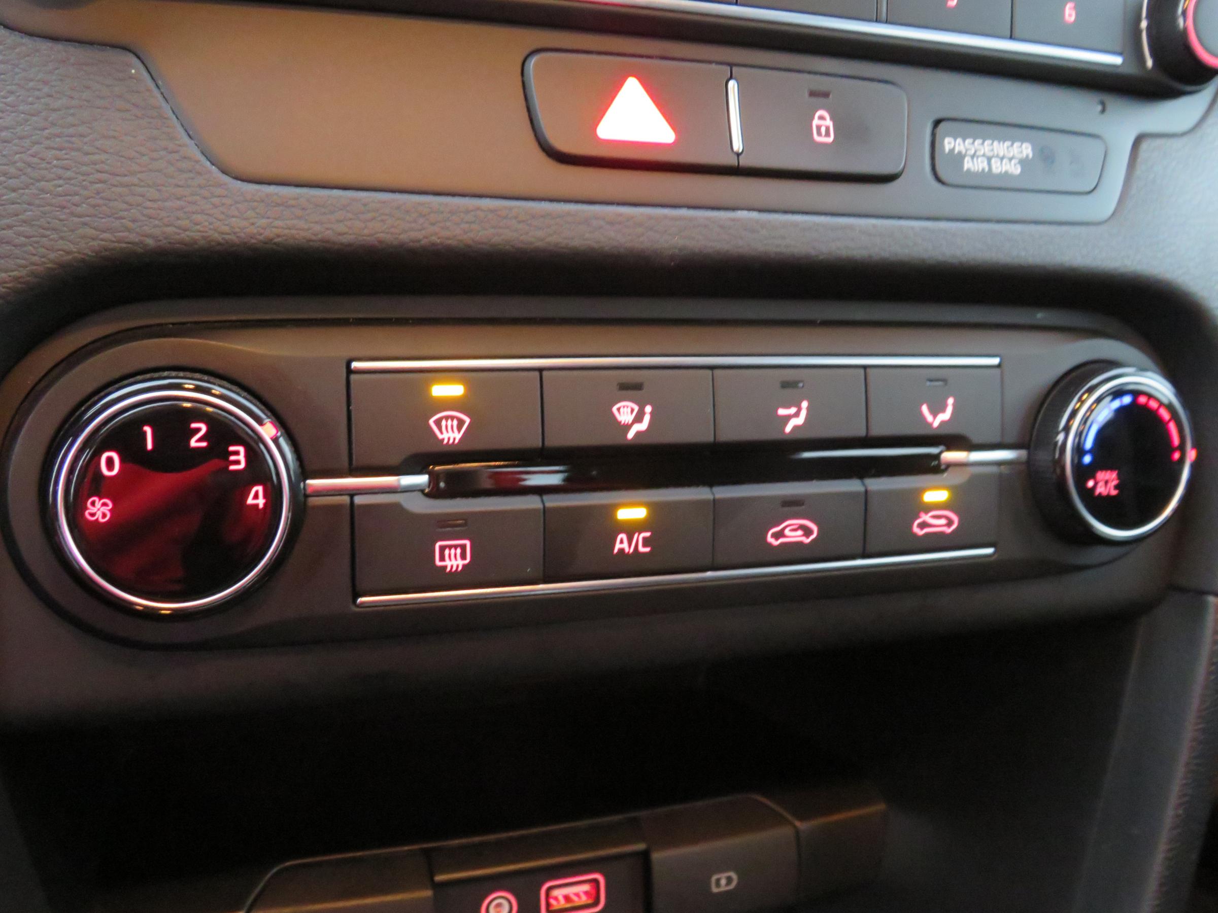 Kia Cee´d, 2020 - pohled č. 19