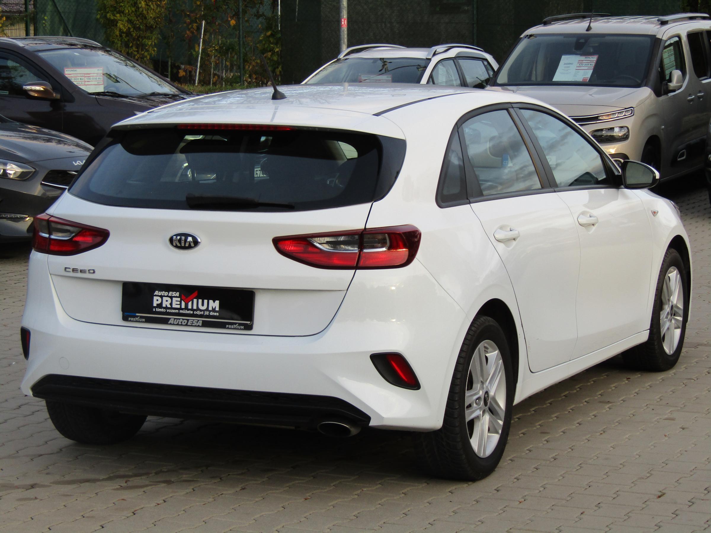 Kia Cee´d, 2020 - pohled č. 4