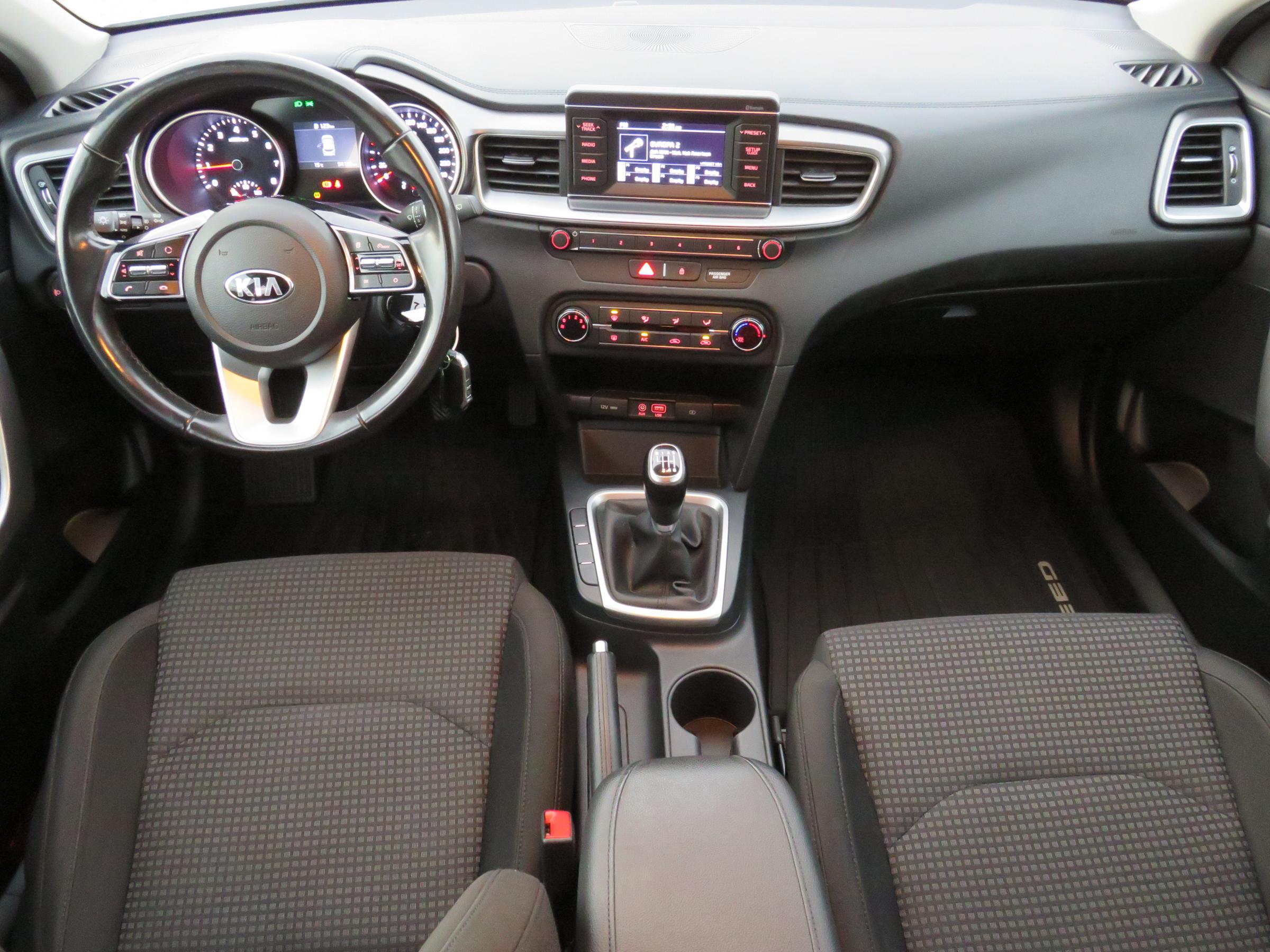 Kia Cee´d, 2020 - pohled č. 8