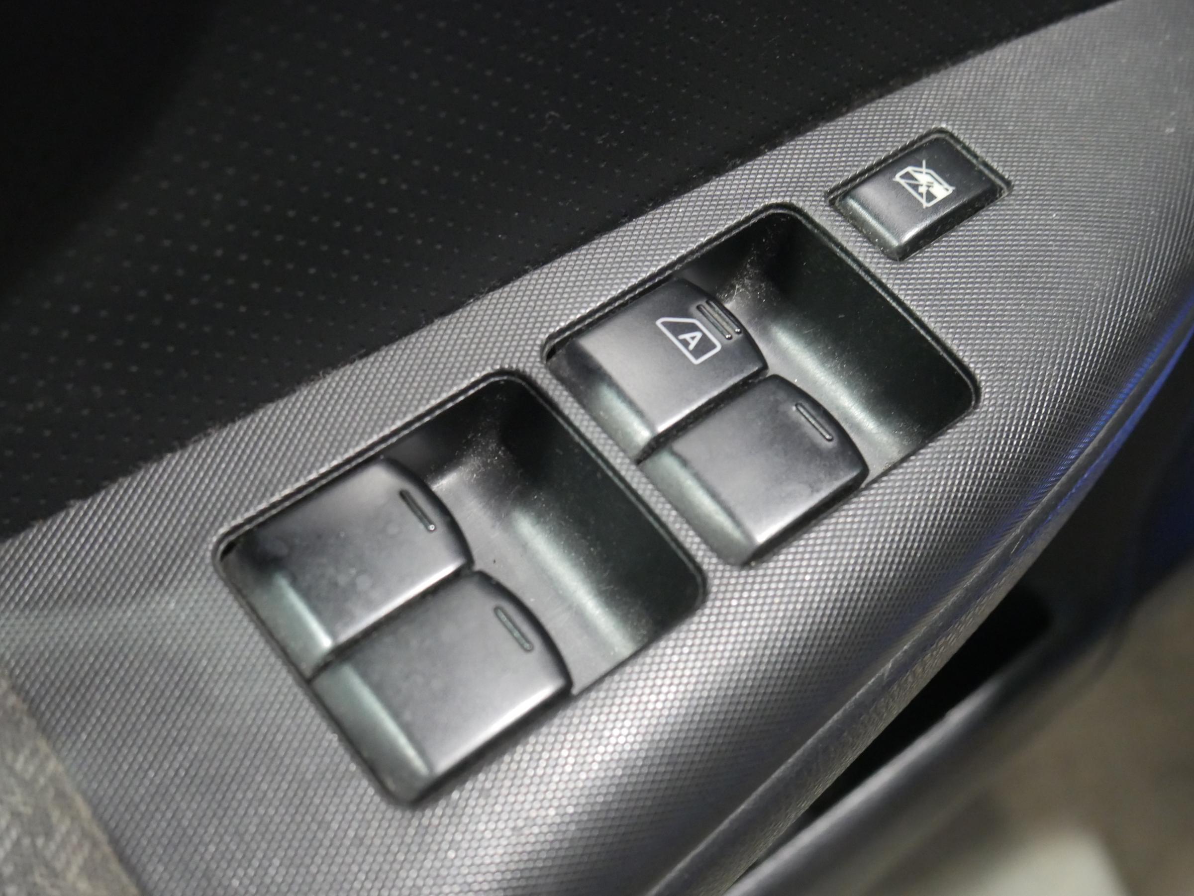 Nissan Note, 2008 - pohled č. 11