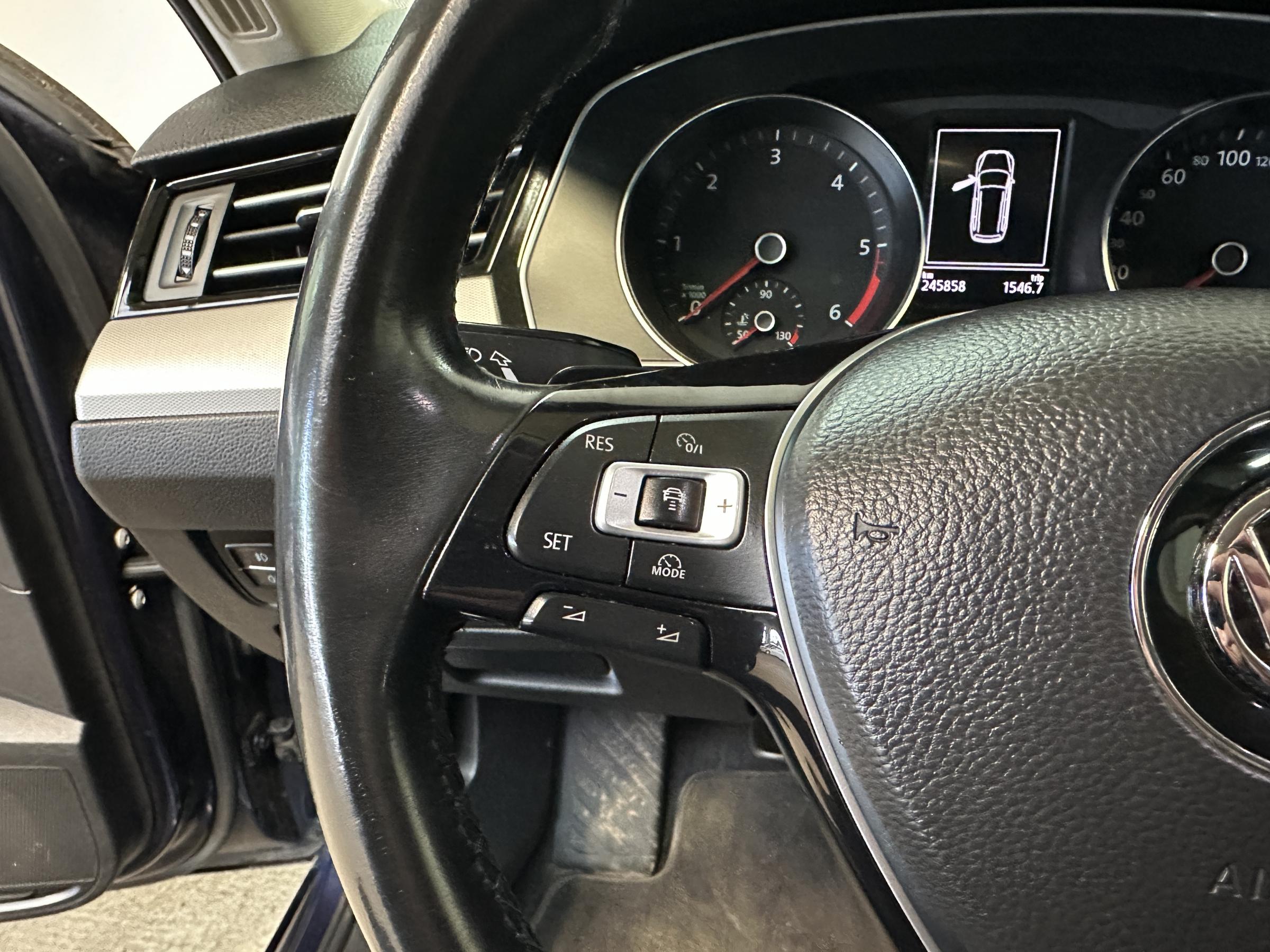 Volkswagen Passat, 2017 - pohled č. 12