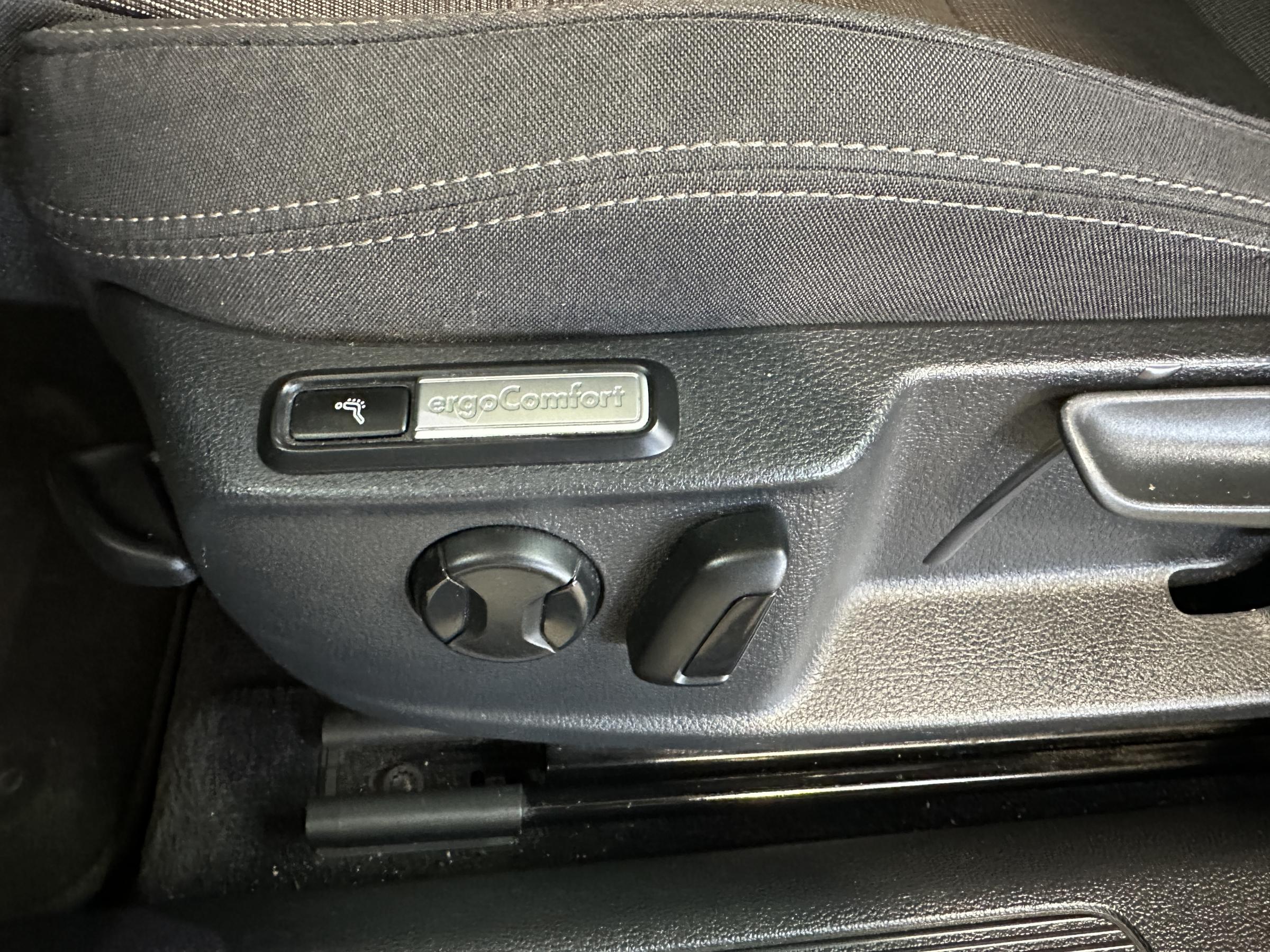 Volkswagen Passat, 2017 - pohled č. 19