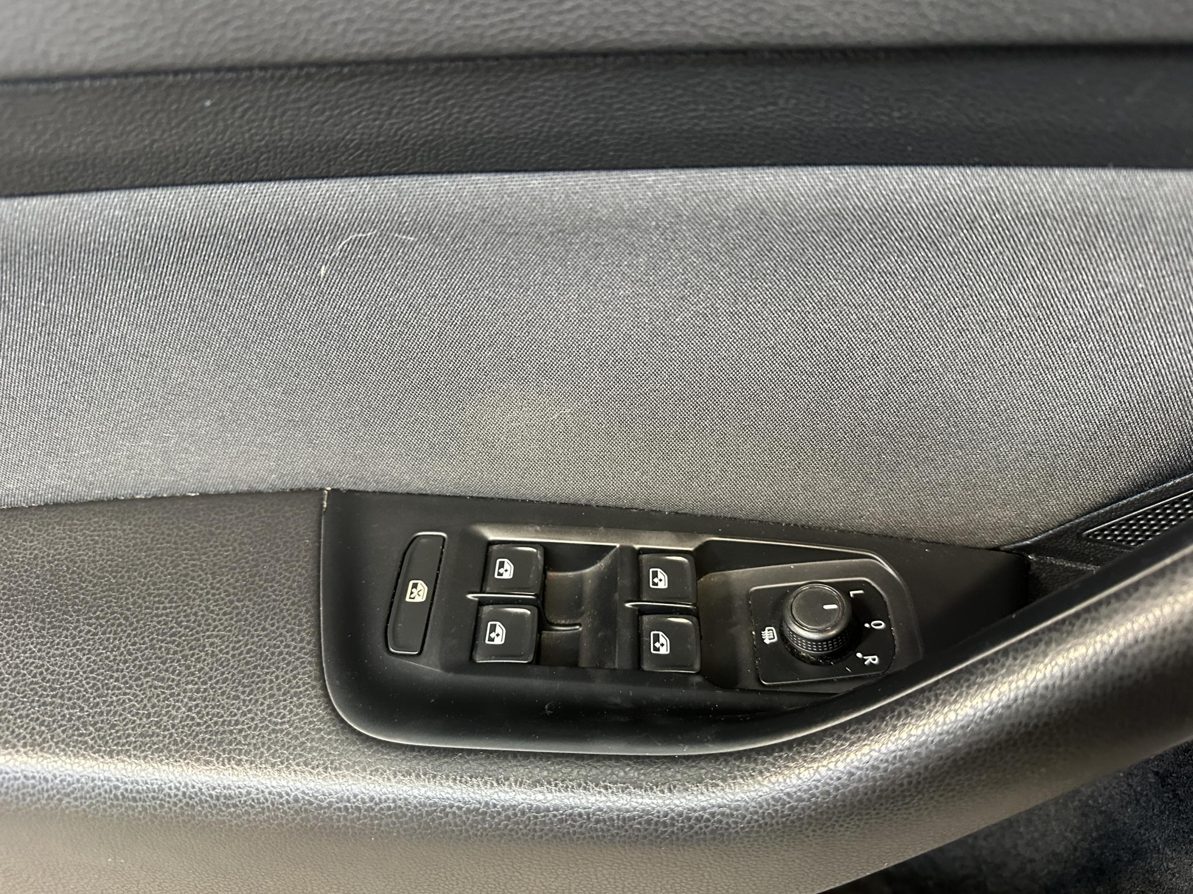 Volkswagen Passat, 2017 - pohled č. 20