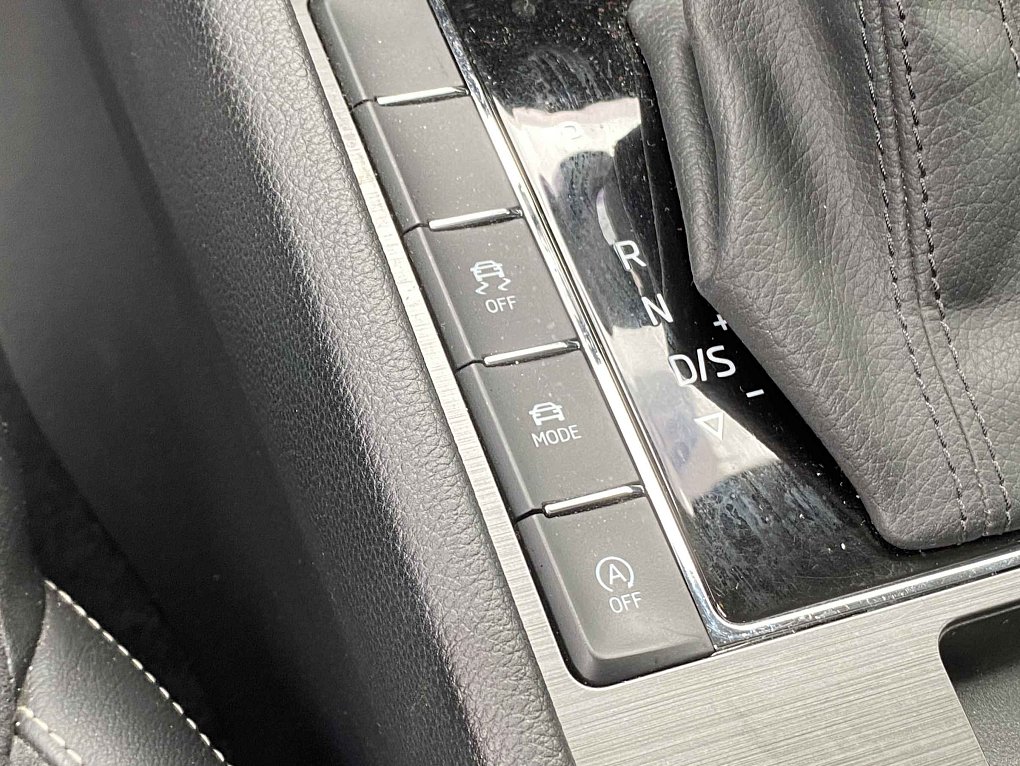 Škoda Superb III 2.0TSi  4x4