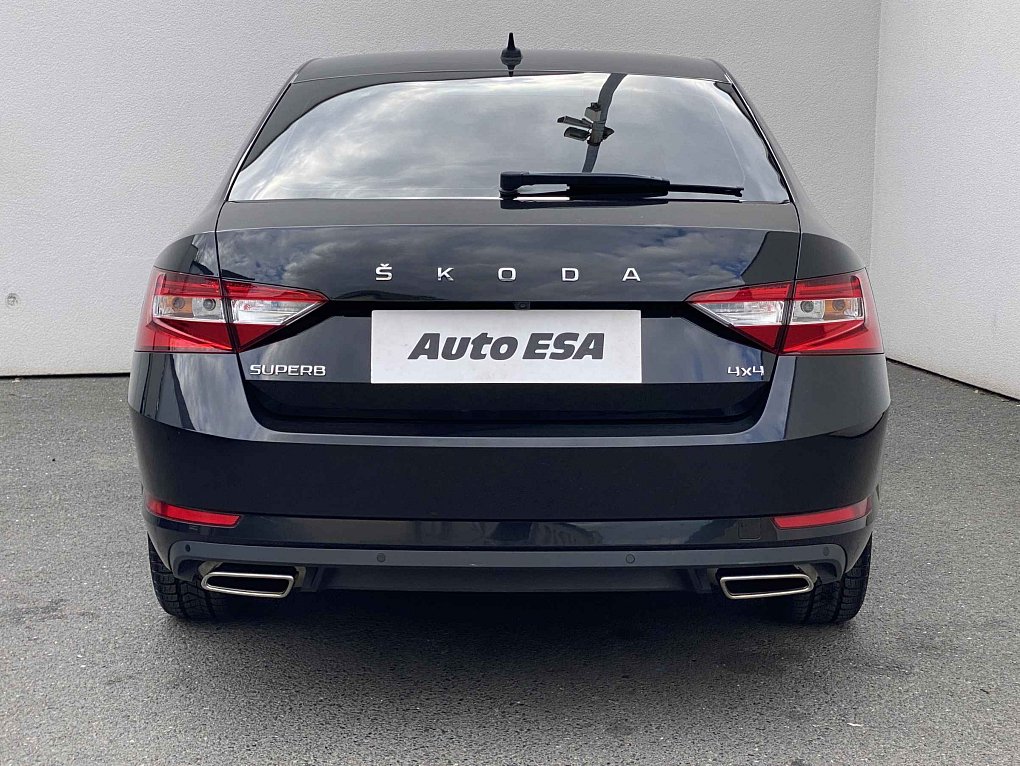 Škoda Superb III 2.0TSi  4x4